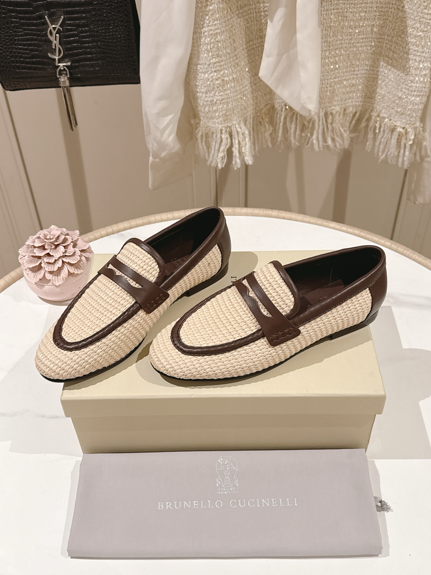 Женские лоферы Brunello Cucinelli плетеные с декором