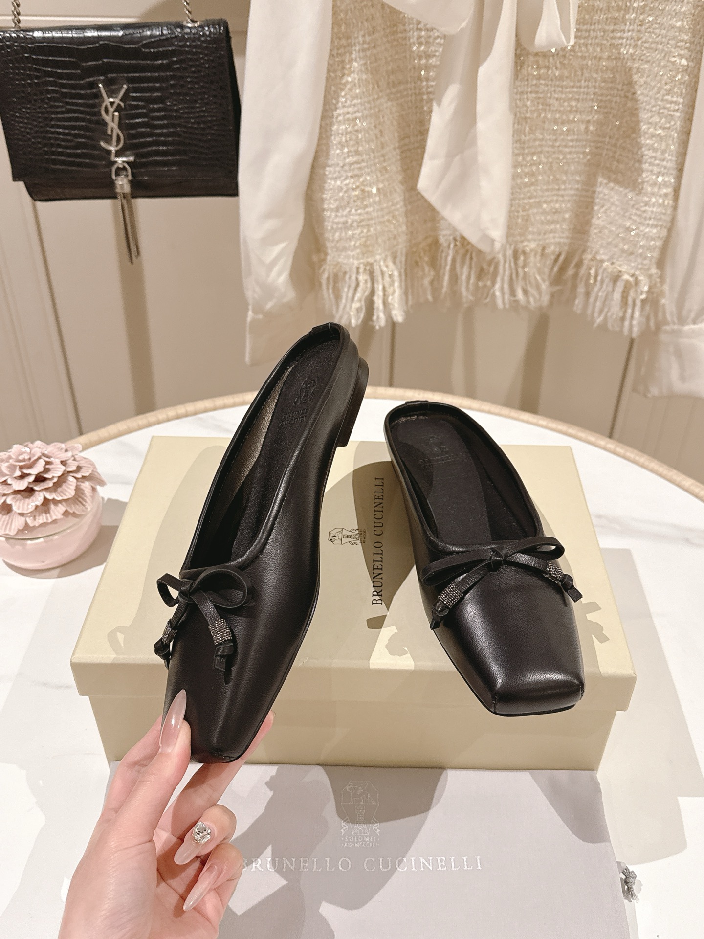 Черные женские лоферы с бантом Brunello Cucinelli
