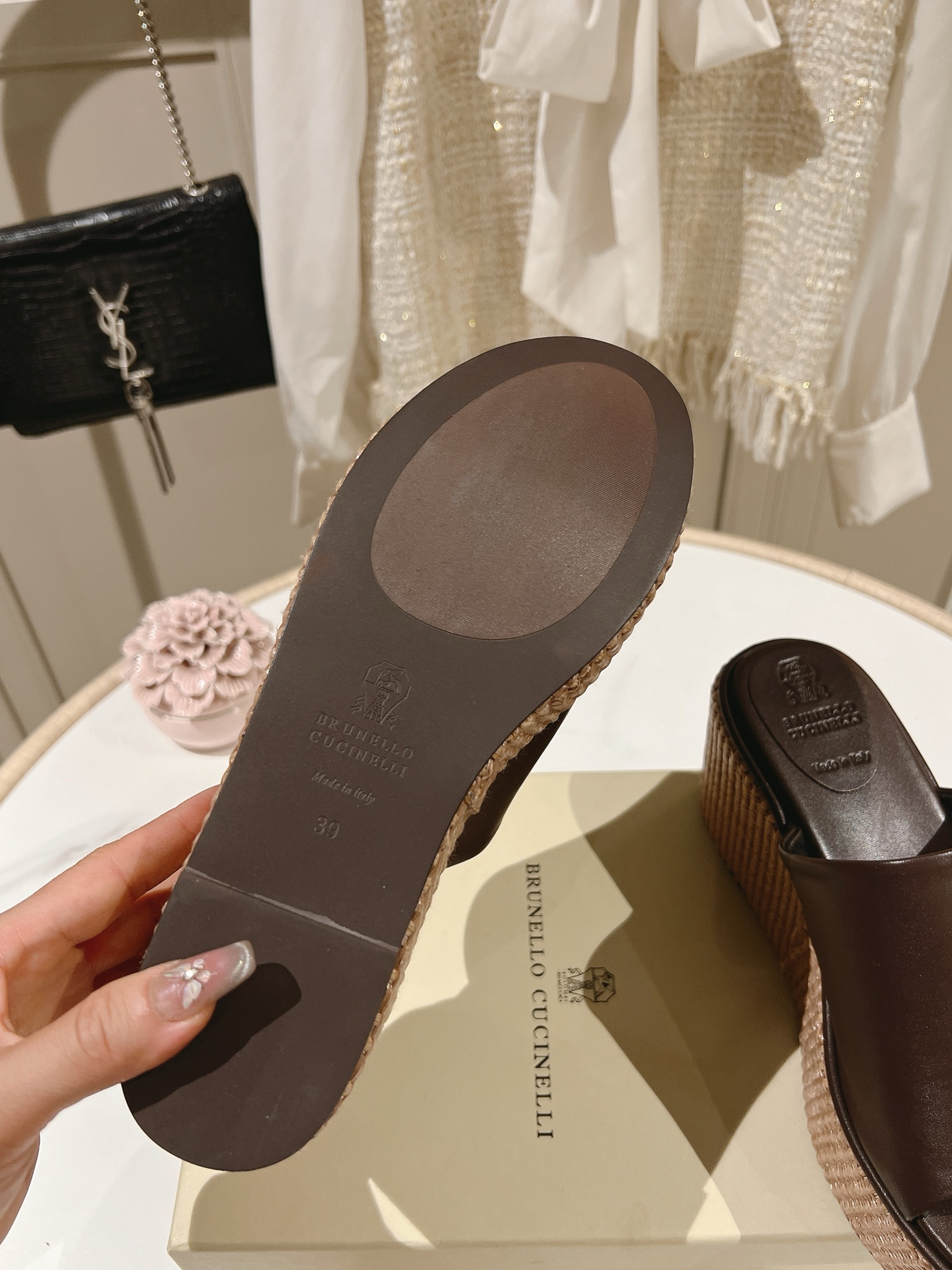Brunello Cucinelli 极简主义风格，纯手工串联珠链配饰