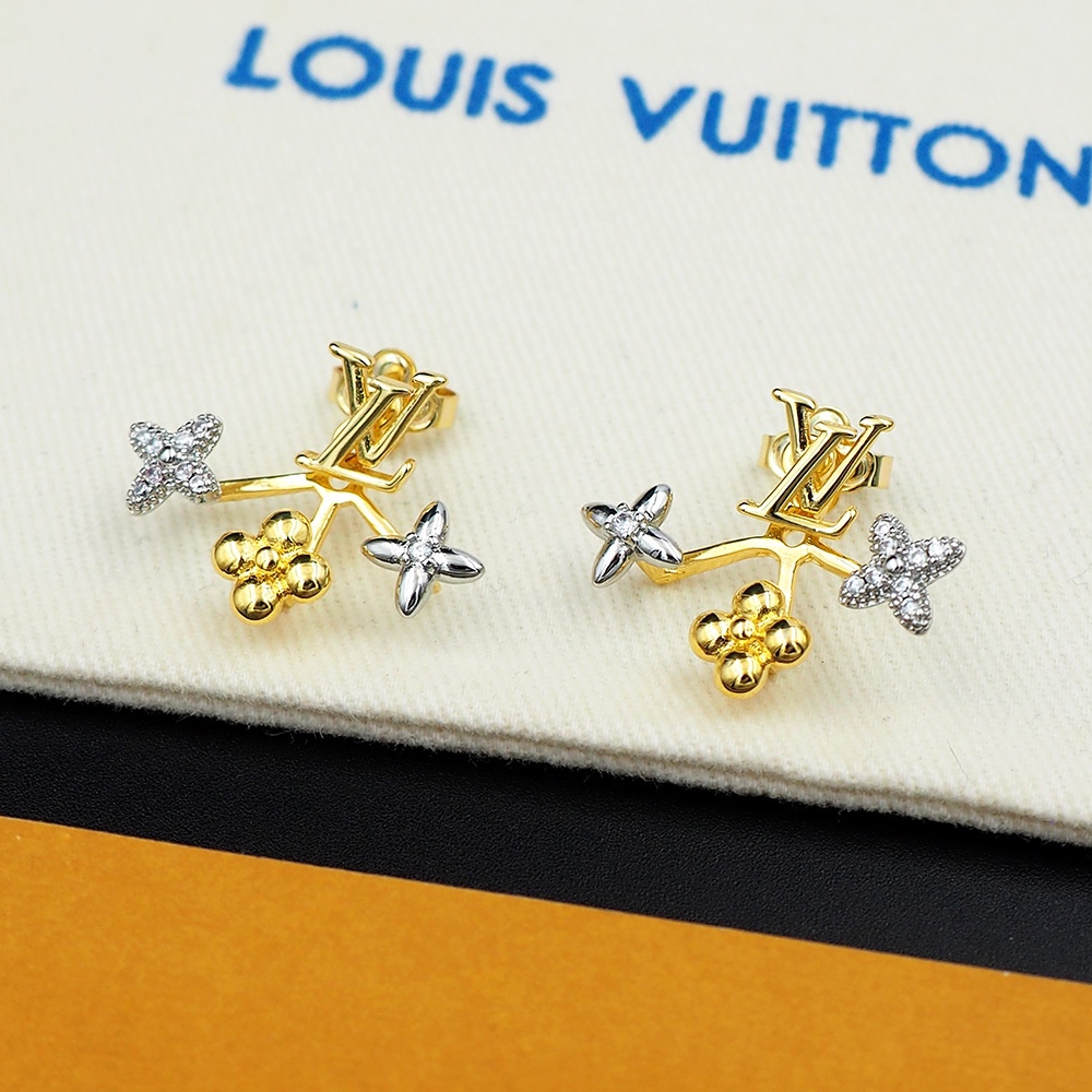 驴家新款Minigram Pearls 耳环以金属雕琢 LV 字母和珠饰之间的 Monogram 花卉 6