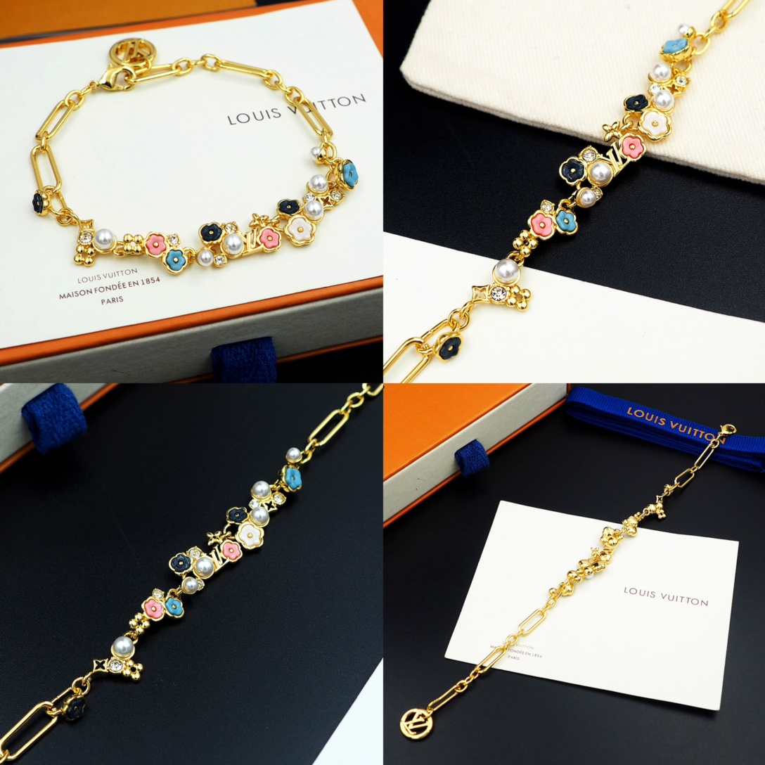 驴家Nicolas Ghesquiere 新款LV Botanica 手链从该岛壮丽花园采撷灵感，于金