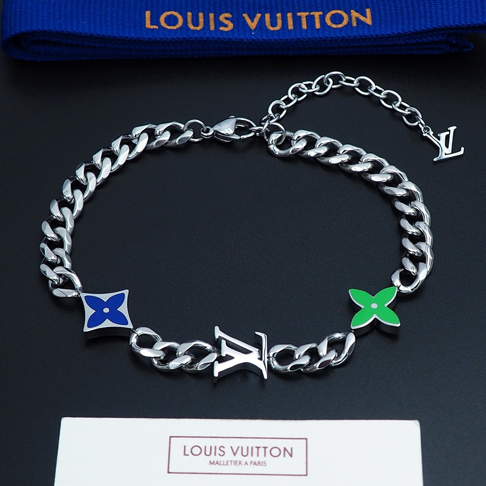 Lvjia Monogram Row bracelet features a metal chain adorned with Binfen - Jewelry
