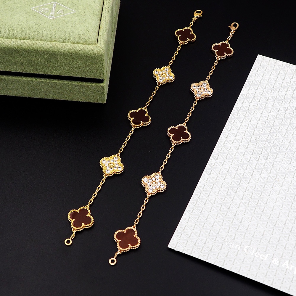 Van Cleef Arpels Vintage Alhambra bracelet Yellow gold carnelian red clear diamond 18cm