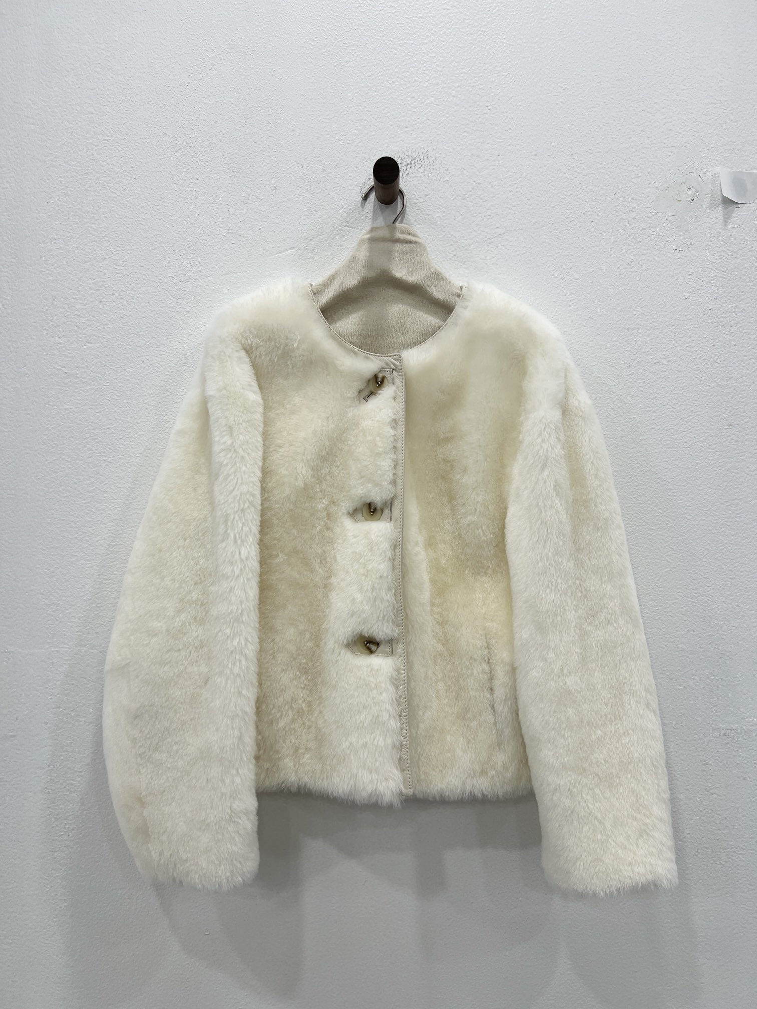 Max Mara Single-Rate Female Suit with New Coat: Melinou Wool, Leather, Weather-Resistant. - 图片 2