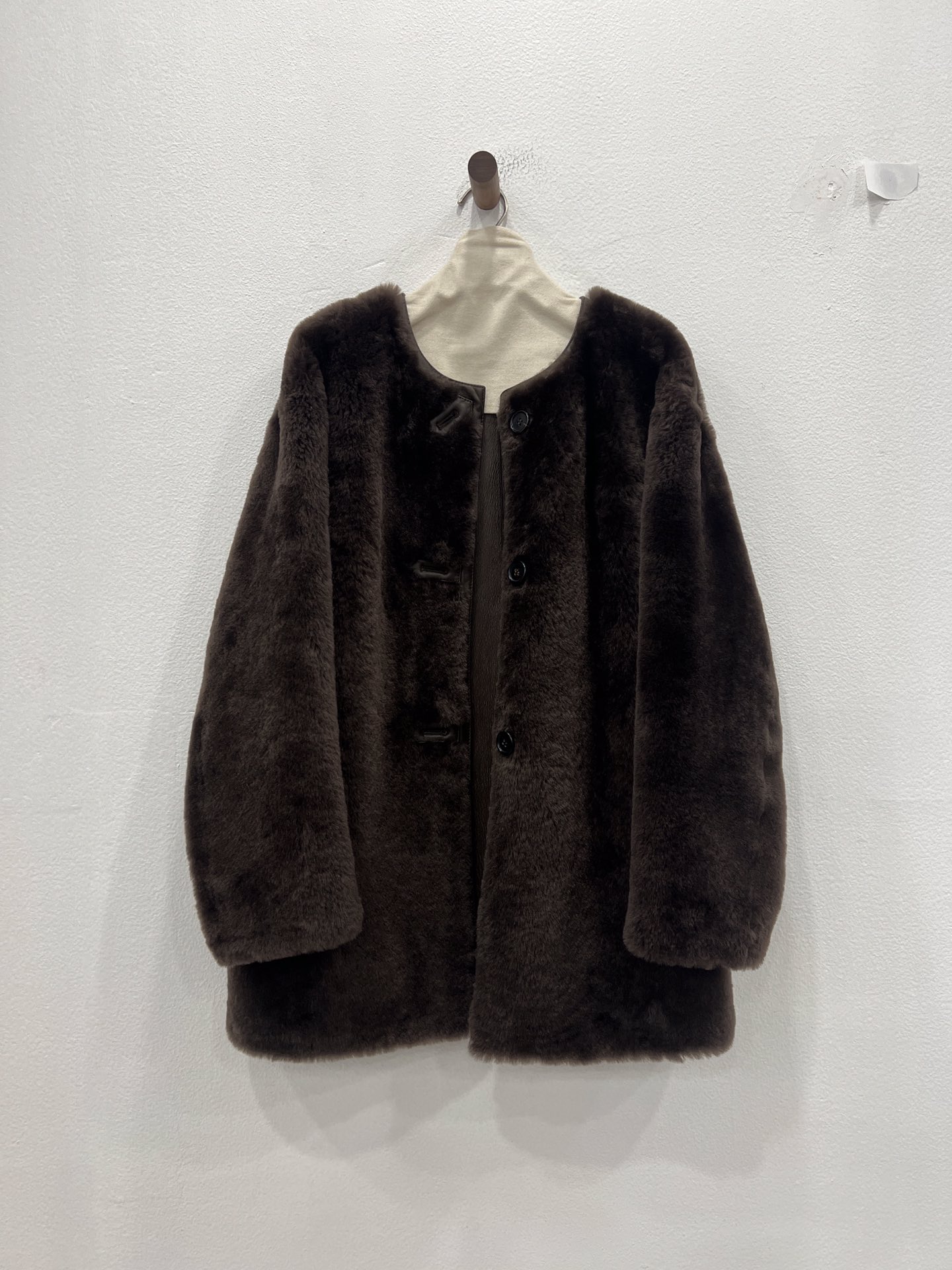 Max Mara Single-Rate Female Suit with New Tweezer: Melinou Wool and Weather-Resistant Leather - 图片 5