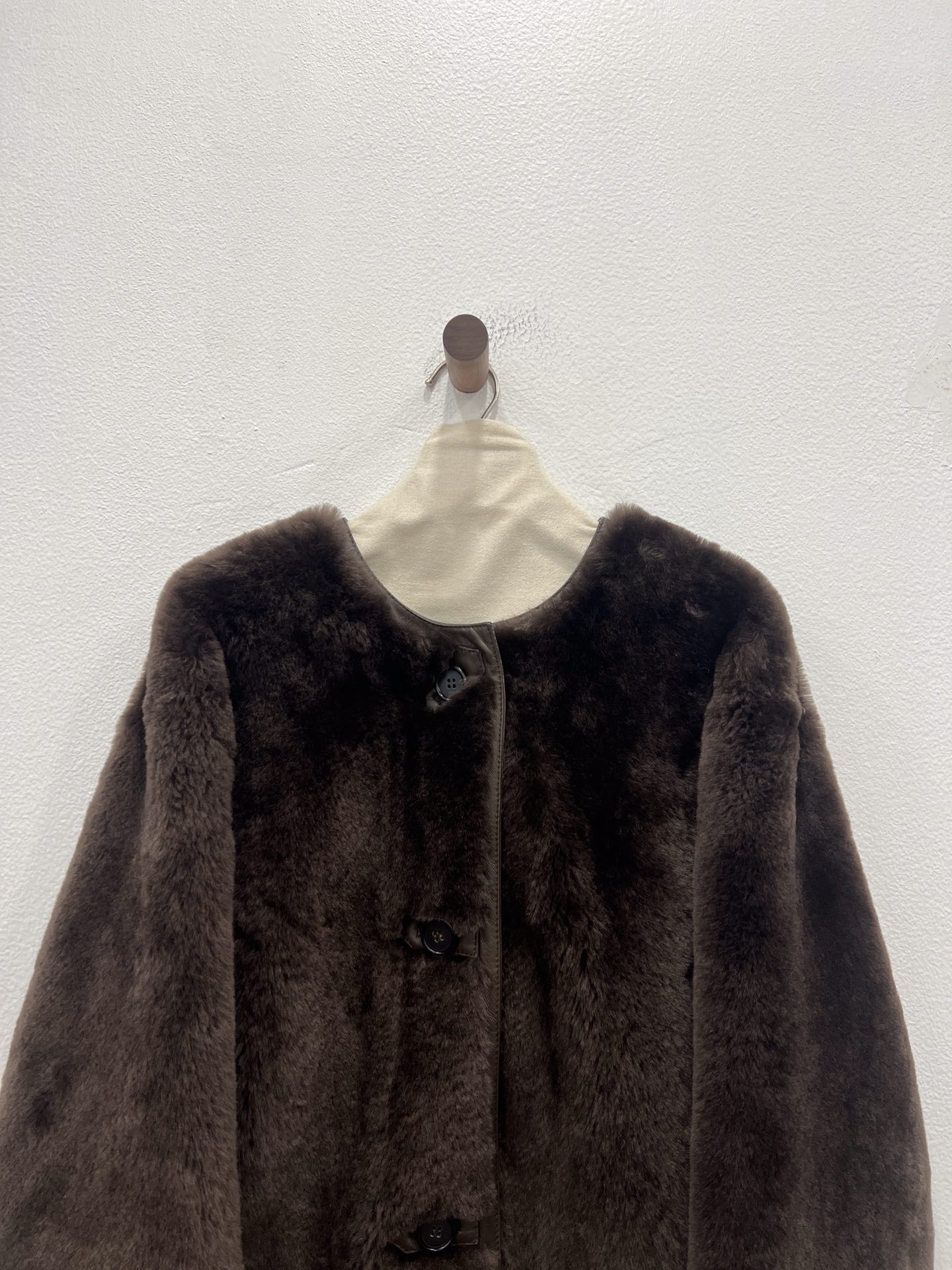 Max Mara Single-Rate Female Suit with New Tweezer: Melinou Wool and Weather-Resistant Leather - 图片 2