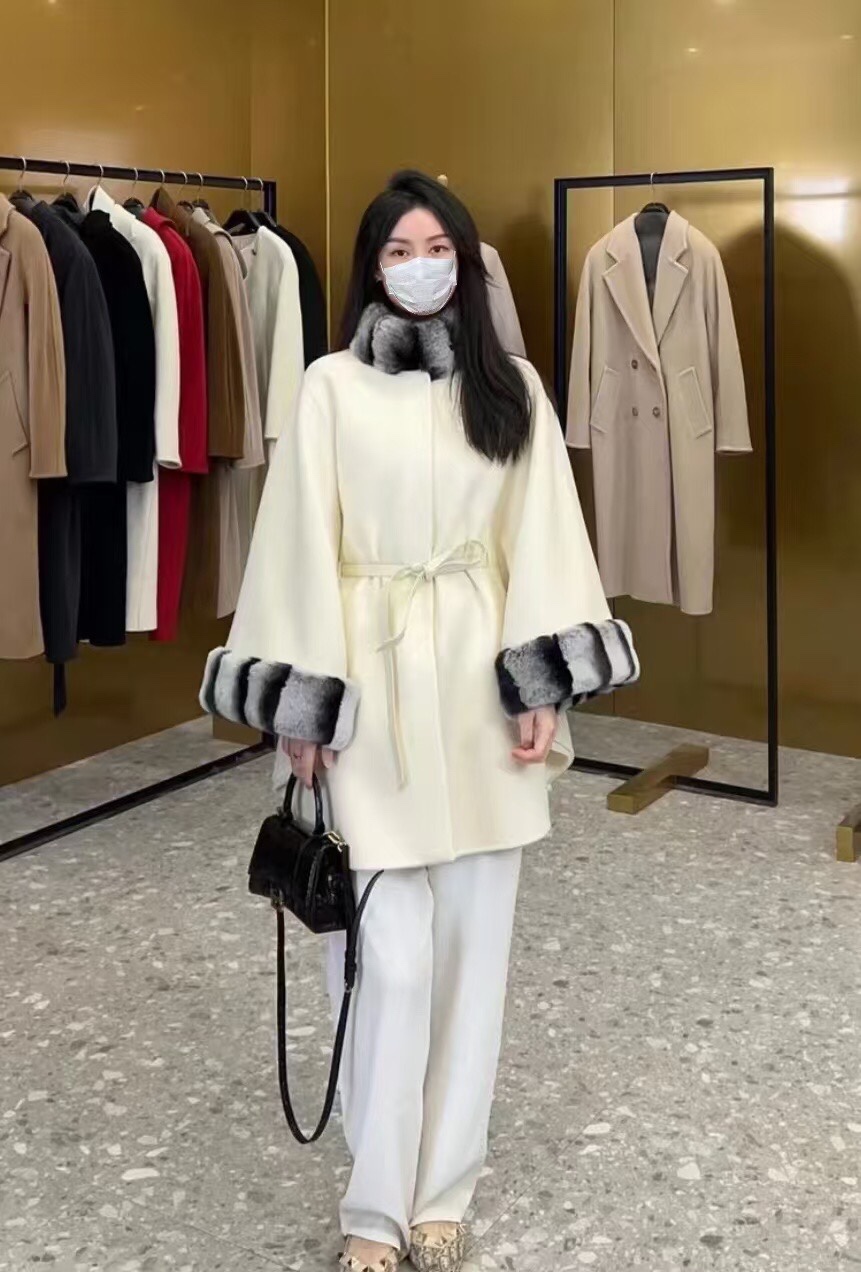Loro Piana Inspired 2025 Winter Fur Trimmed Cape - Luxurious and Elegant 7 i1756886870 6838 0