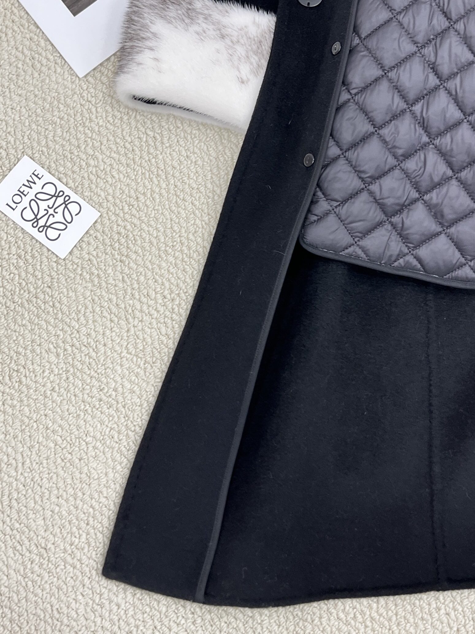 Elegant Women's Wool-Cashmere Blend Coat with Detachable Mink Fur Collar 9 i1757489756 3033 8