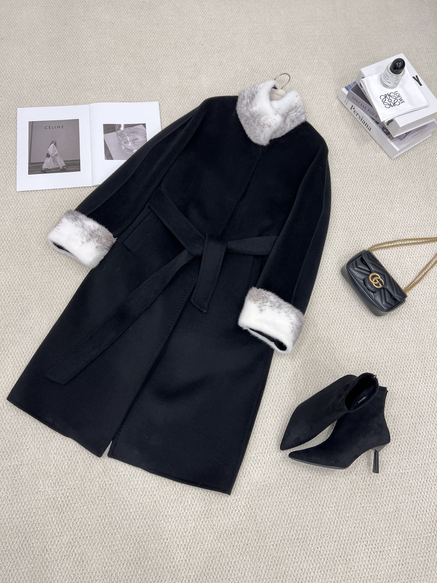 Elegant Women's Wool-Cashmere Blend Coat with Detachable Mink Fur Collar 2 i1757489756 3106 0