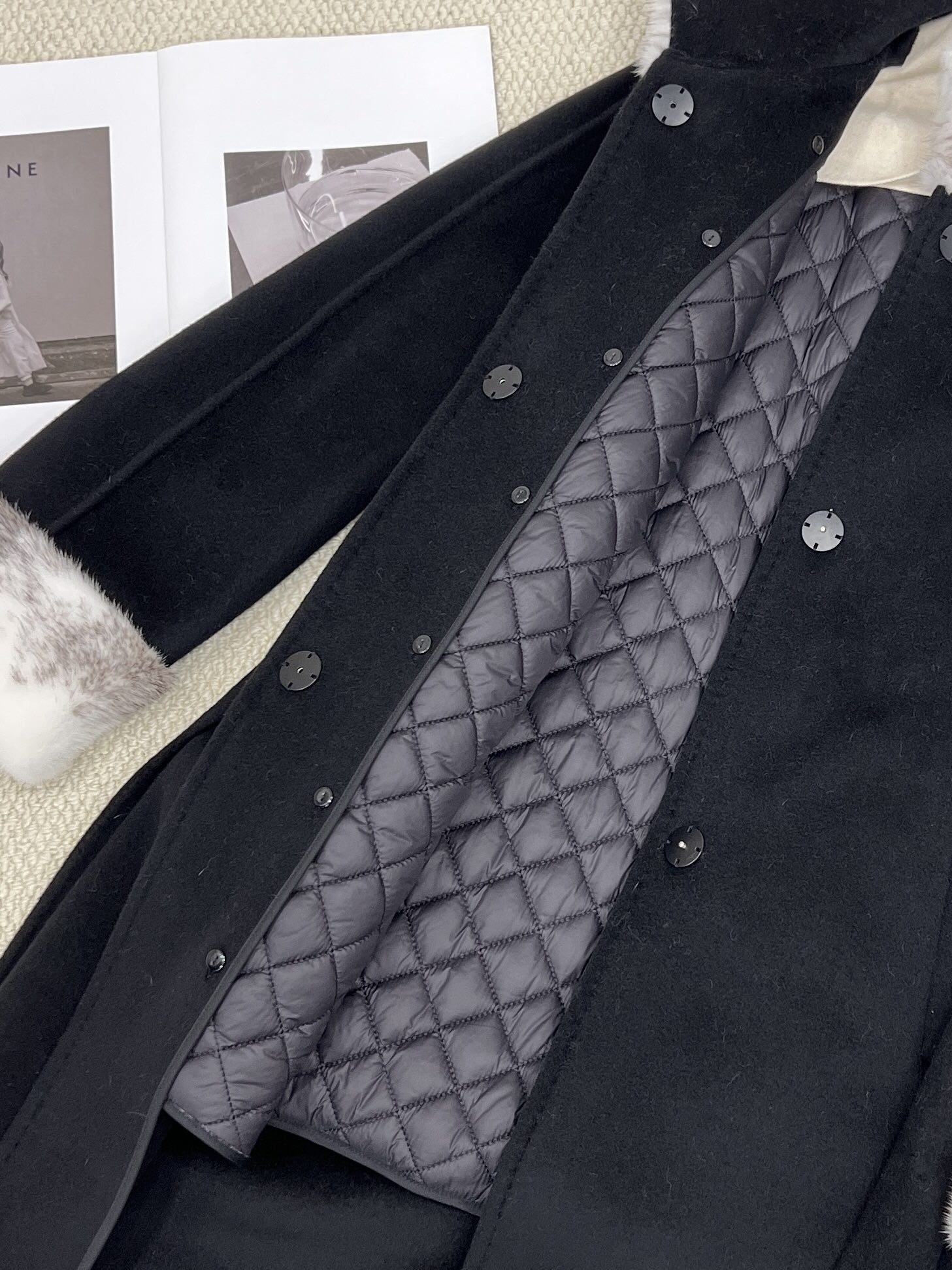 Elegant Women's Wool-Cashmere Blend Coat with Detachable Mink Fur Collar 8 i1757489756 9238 7