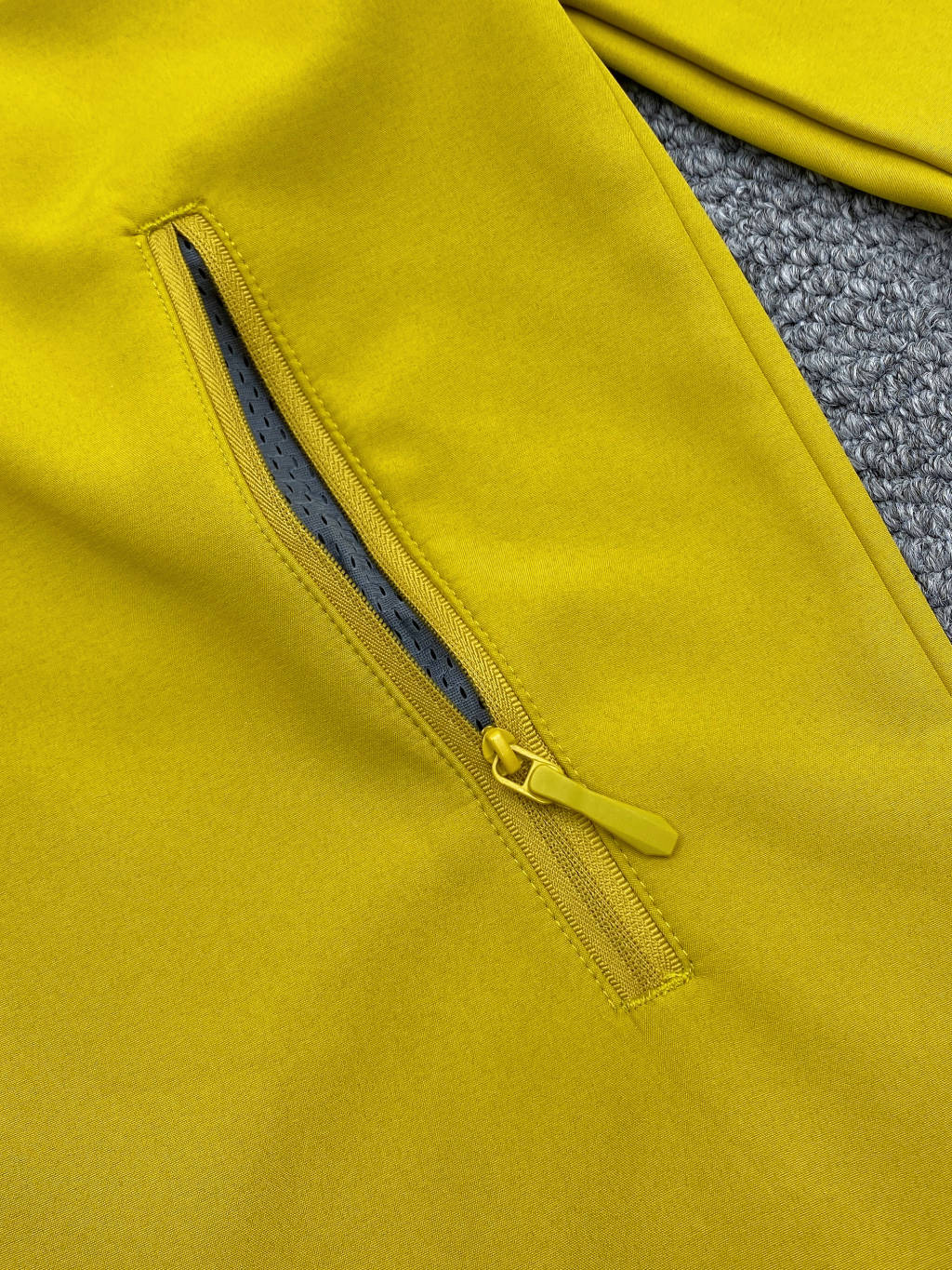 Chaqueta Softshell Arcteryx con Capucha, Logo Bordado, Ideal para Deportes al Aire Libre 26 o 1j4ck5lev14t17qm16511mvk1msso