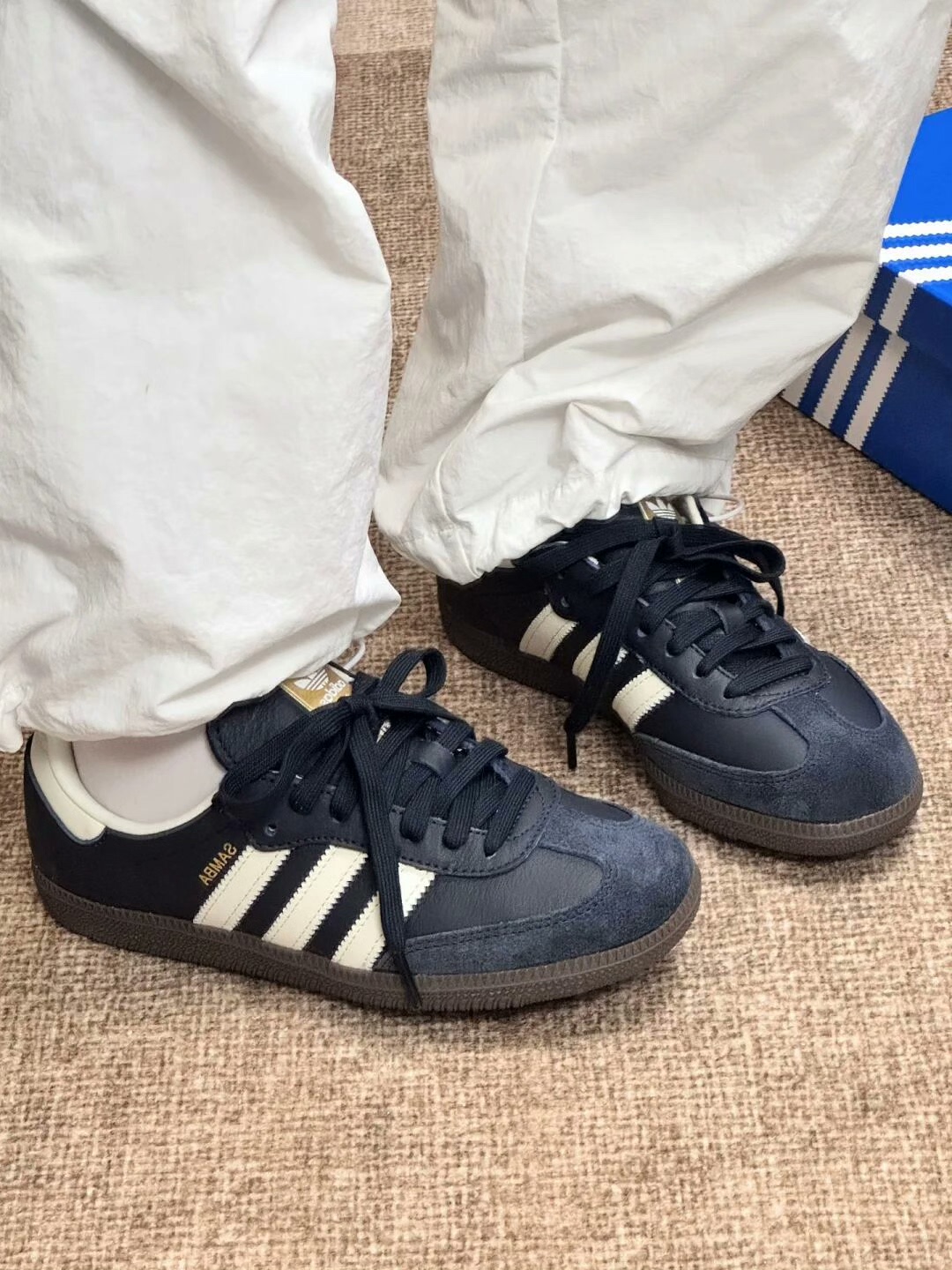 「德训鞋藏色」售价:80💰神秘配色版❇️adidas originals SAMBAOG舒适低帮板鞋 男女同款 藏青色男女同款+全新包邮码数:36-44
颜色:全系颜色都有呢