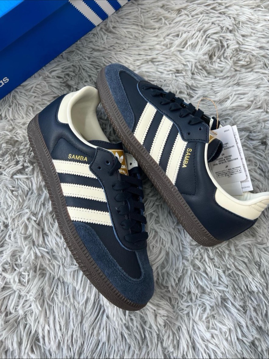 「德训鞋藏色」售价:80💰神秘配色版❇️adidas originals SAMBAOG舒适低帮板鞋 男女同款 藏青色男女同款+全新包邮码数:36-44
颜色:全系颜色都有呢