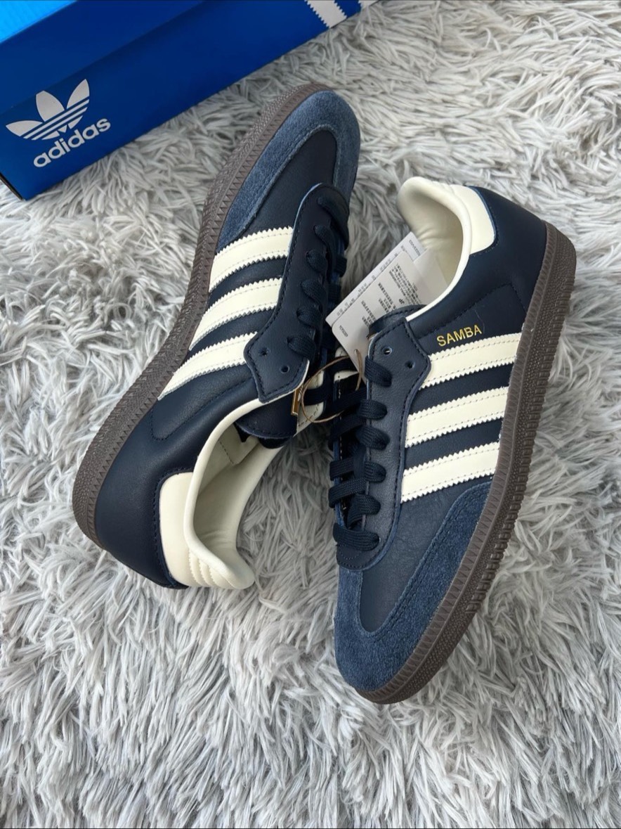 「德训鞋藏色」售价:80💰神秘配色版❇️adidas originals SAMBAOG舒适低帮板鞋 男女同款 藏青色男女同款+全新包邮码数:36-44
颜色:全系颜色都有呢