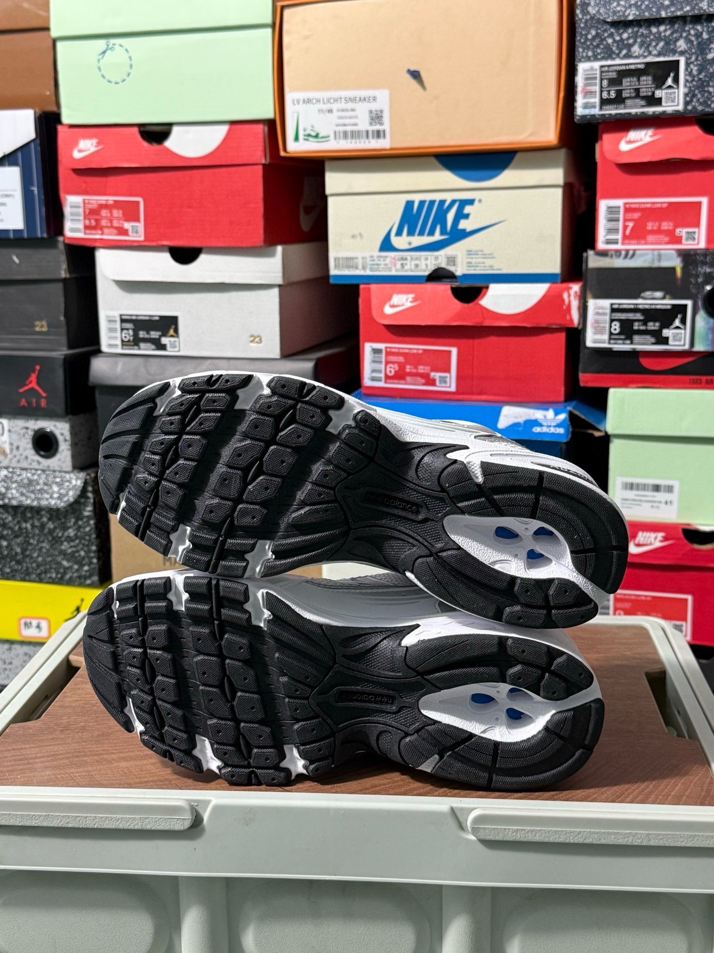 「新百伦530」售价:83💰高端运动鞋❇️全新新品升级,New Balance NB530 网面男女潮流运动跑鞋 复古百搭休闲运动NB鞋！
siz：36-44