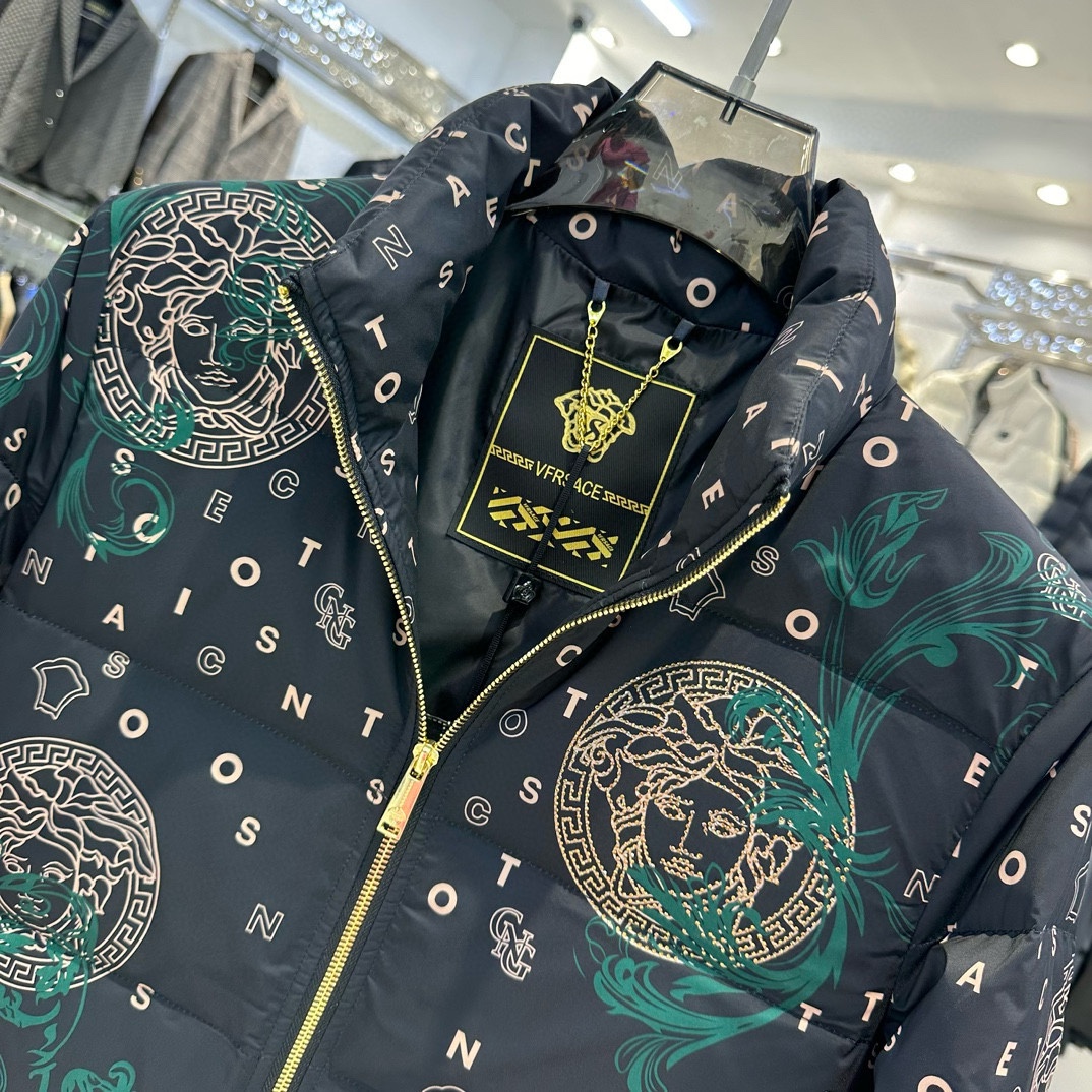 VERSACE2024秋冬新品男士羽绒服贸易公司渠道货人气极高的一款单品奢华经典品牌定制LOGO设计辨识