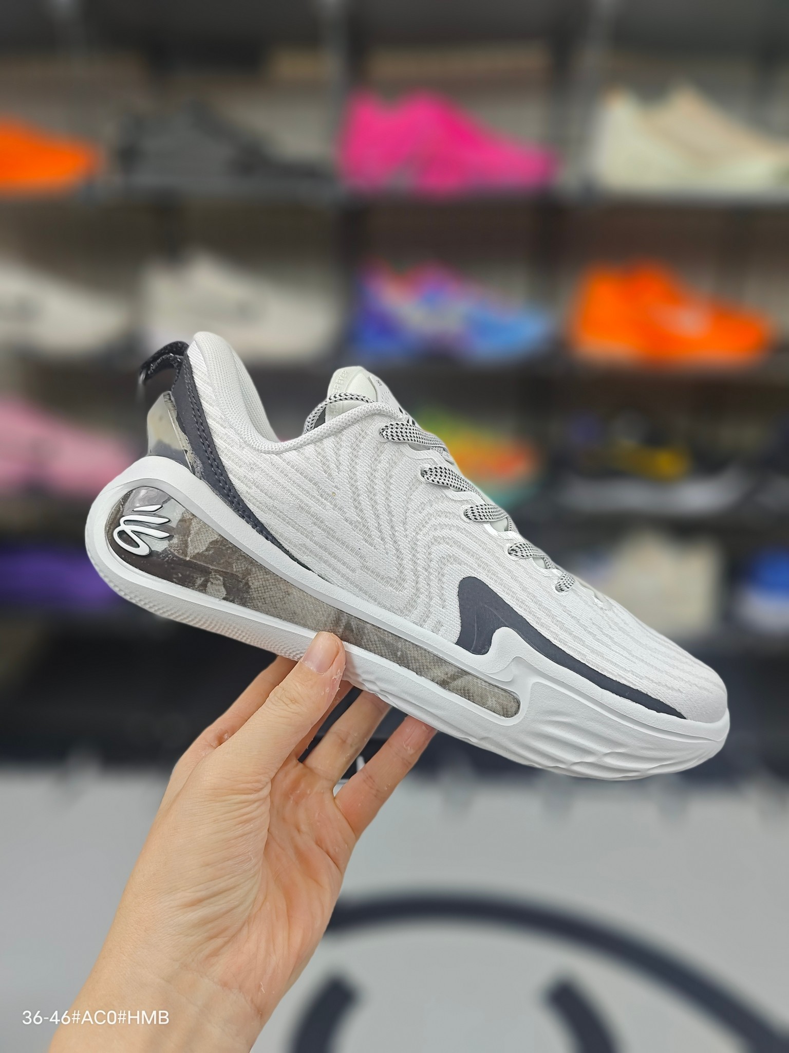 💰140     纯原级🔥☎♥
❗❗库里12代 Under Armour Curry 12 潮流运动 防滑耐磨 低帮 篮球鞋 男款 白色
货号: 3027632-100
号码: 36-46带半码
编码: XFX2619130