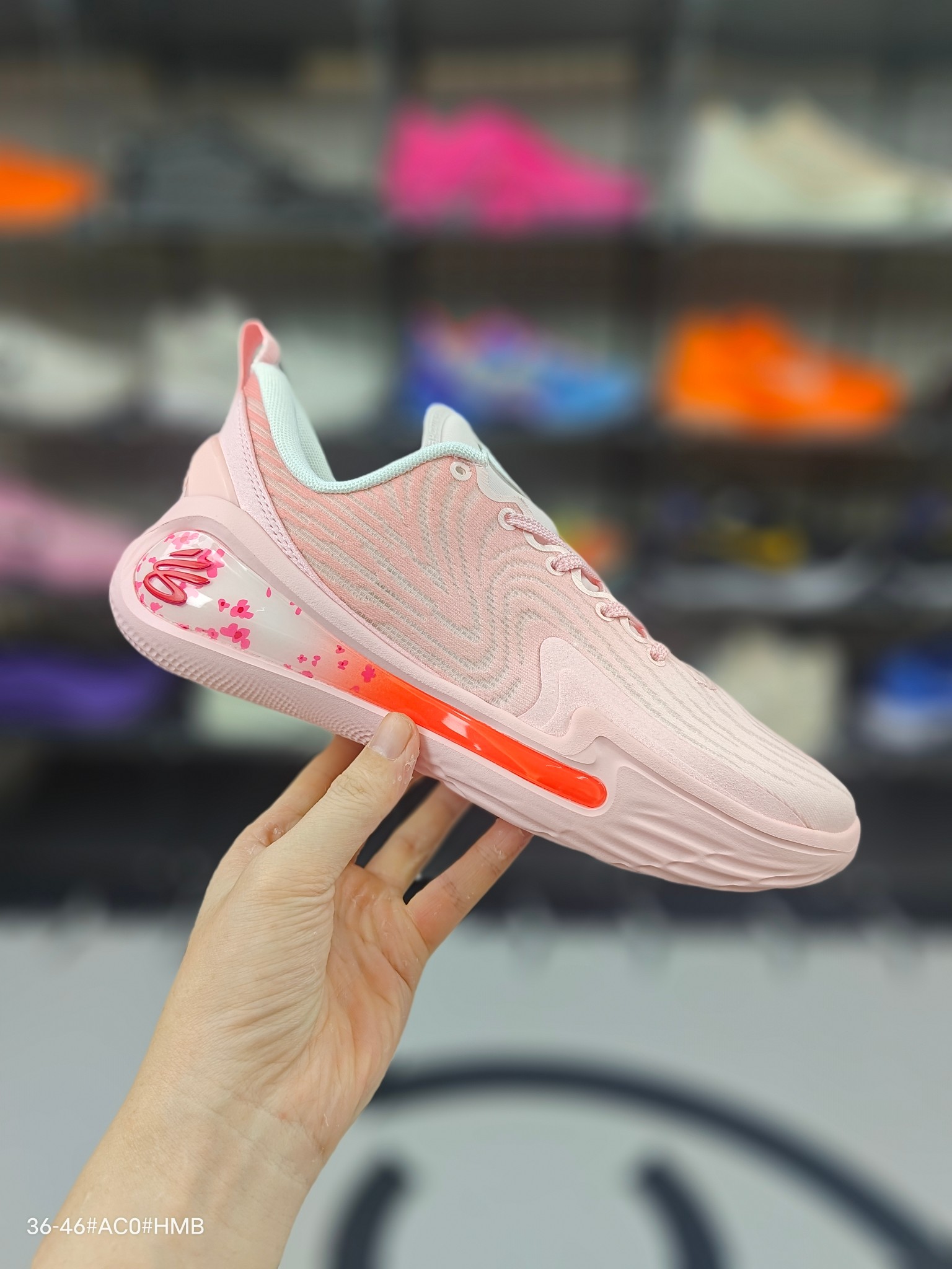 💰140    纯原级🔥☎♥
❗❗库里12代 Under Armour Curry 12 潮流运动 防滑耐磨 低帮 篮球鞋 男款 白色
货号: 3028590-005
号码: 36-46带半码
编码: XFX2619130