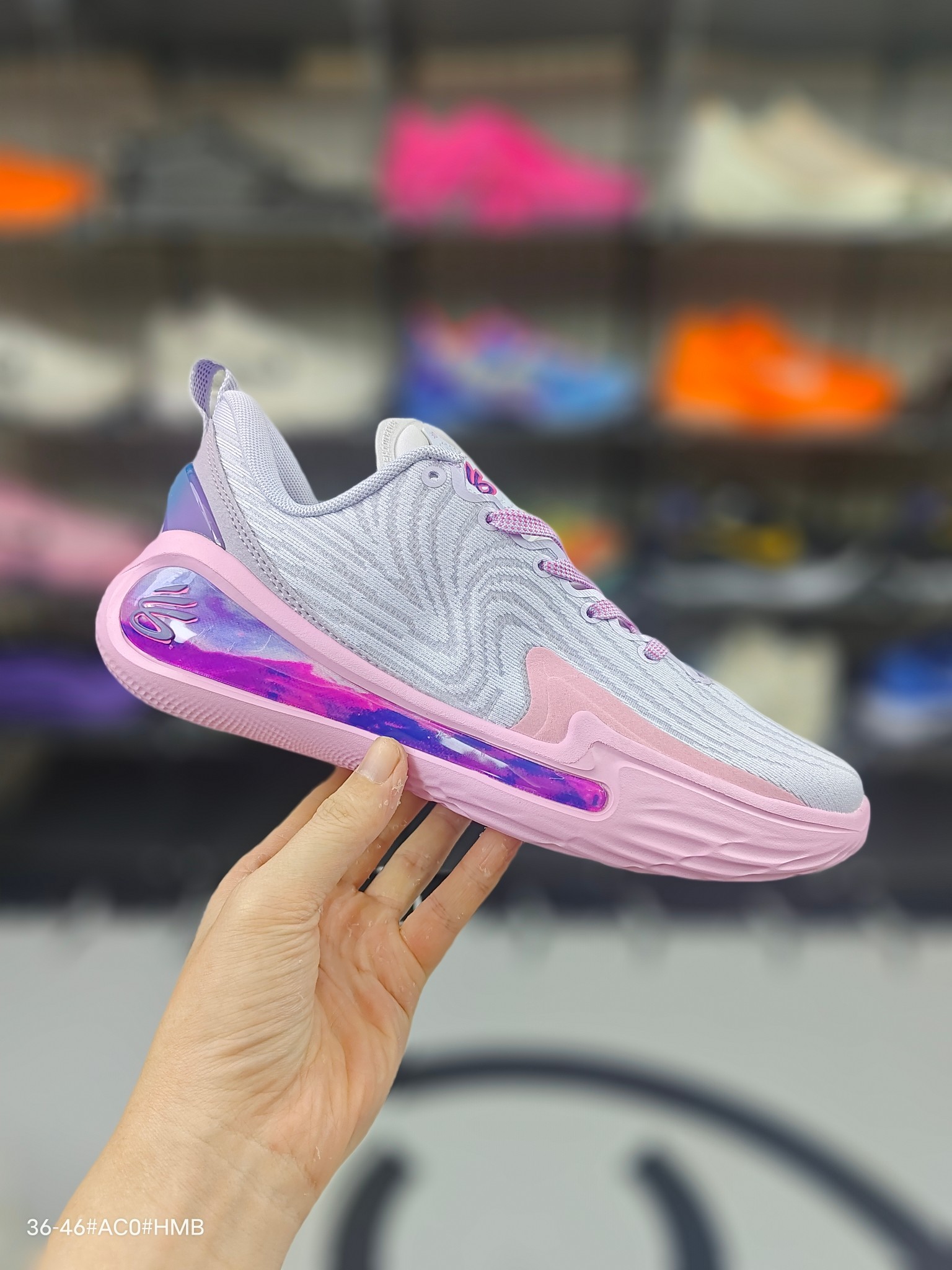 💰140    纯原级🔥☎♥
❗❗库里12代 Under Armour Curry 12 潮流运动 防滑耐磨 低帮 篮球鞋 男款 白色
货号: 3027631-502
号码: 36-46带半码
编码: XFX2619130