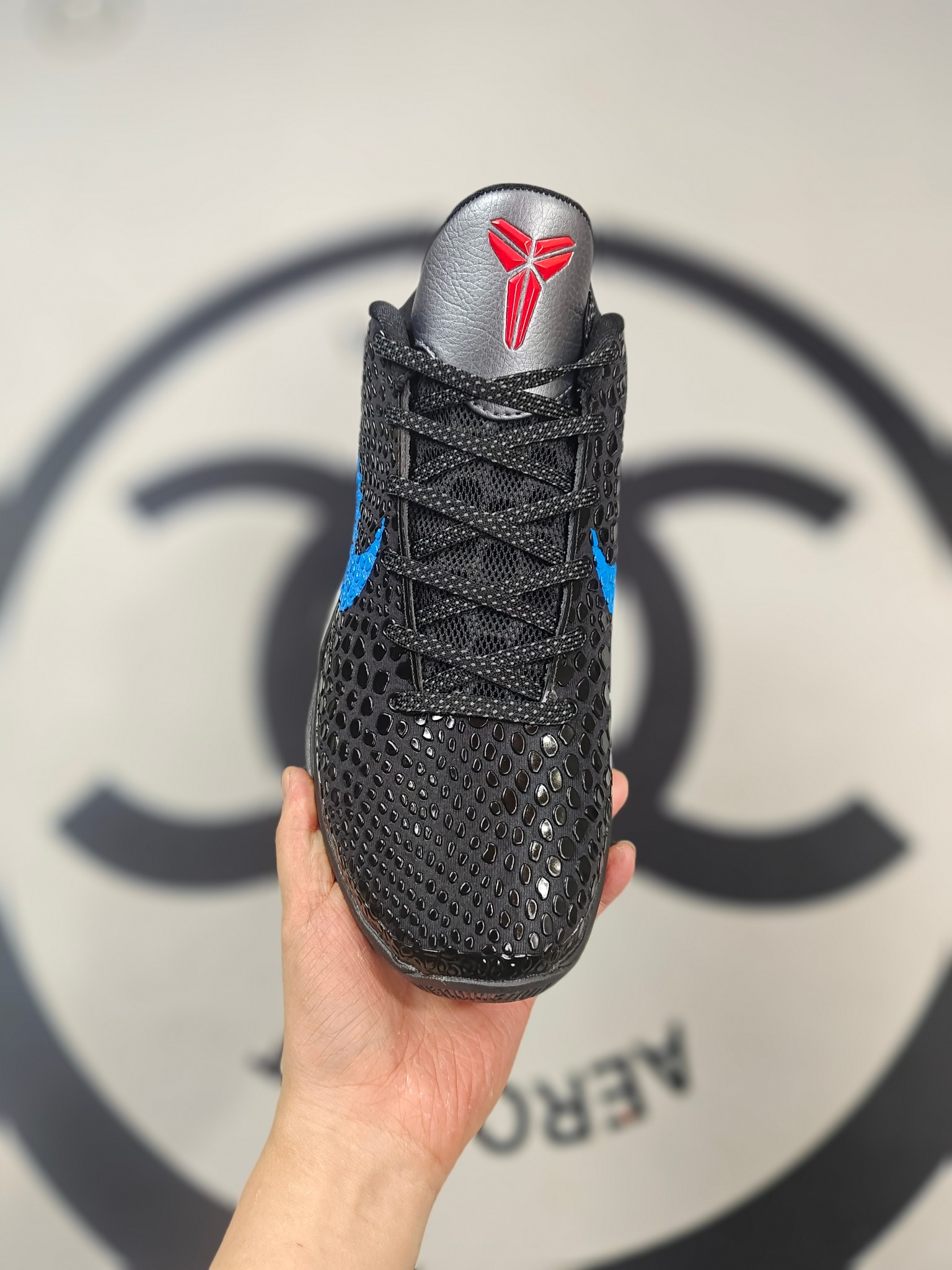 💰220
【ck纯原版】NK Zoom Kobe 6 科比六代
前后气垫加持 信仰绝不减配 市售唯一PROTRO复刻版开发货品 全鞋身材料卡色独家定制 SWOOSH 蛇鳞 正确珠光效果(内嵌珍珠粉)独家前掌Zoom Turbo 后掌马蹄Zoom缓震 内置全真动态飞线 独家复刻U型缓震垫带独立钢印 十年情怀 这里完美落地 致力打造最强ZK系列
货号:429659-016
尺码:39-47.5
编码: XFX2619210