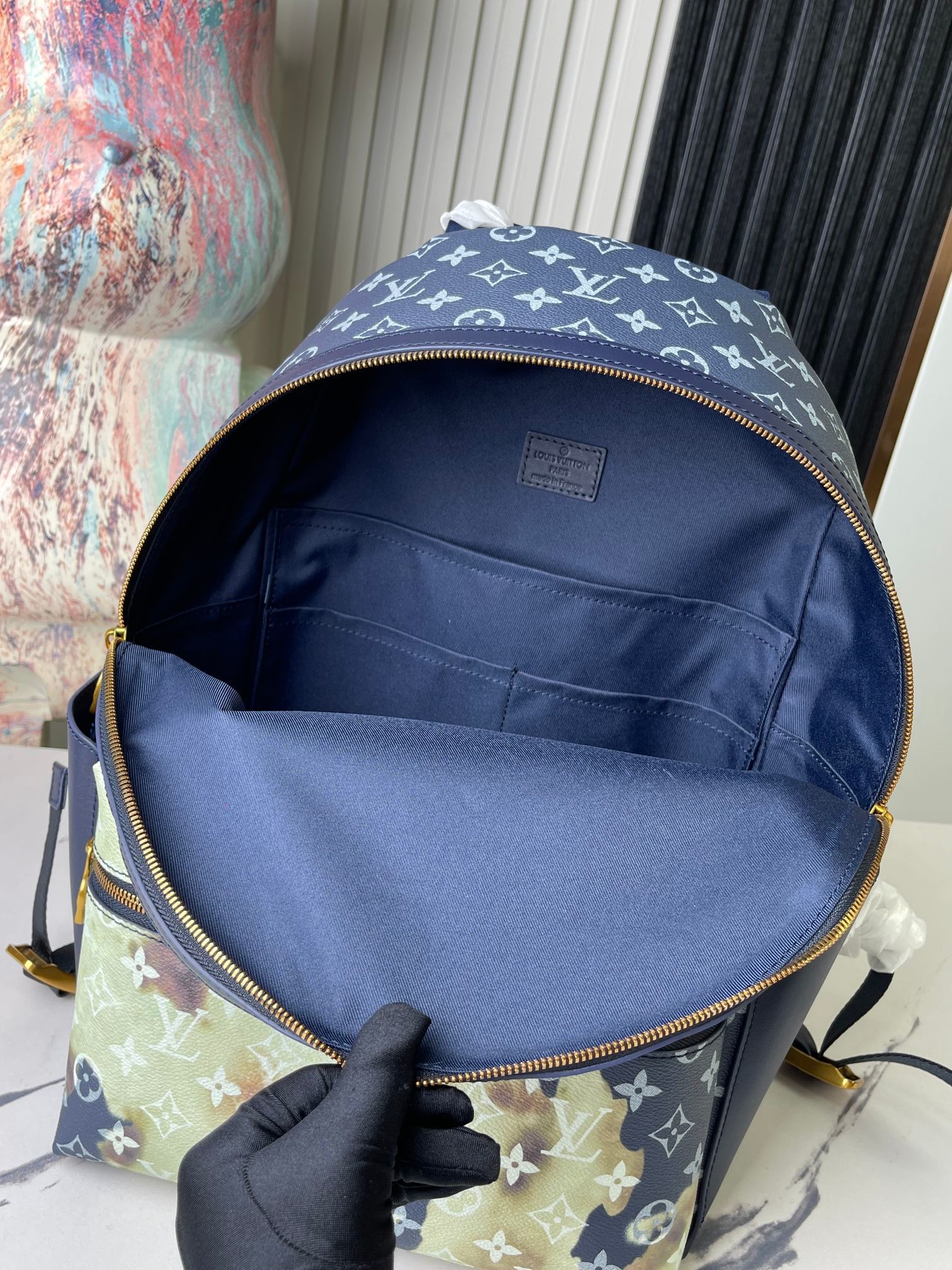 顶级原单原单独家实拍M23905蓝色火焰双肩包系列Discovery双肩包M46553老花火焰玫瑰丝印侧