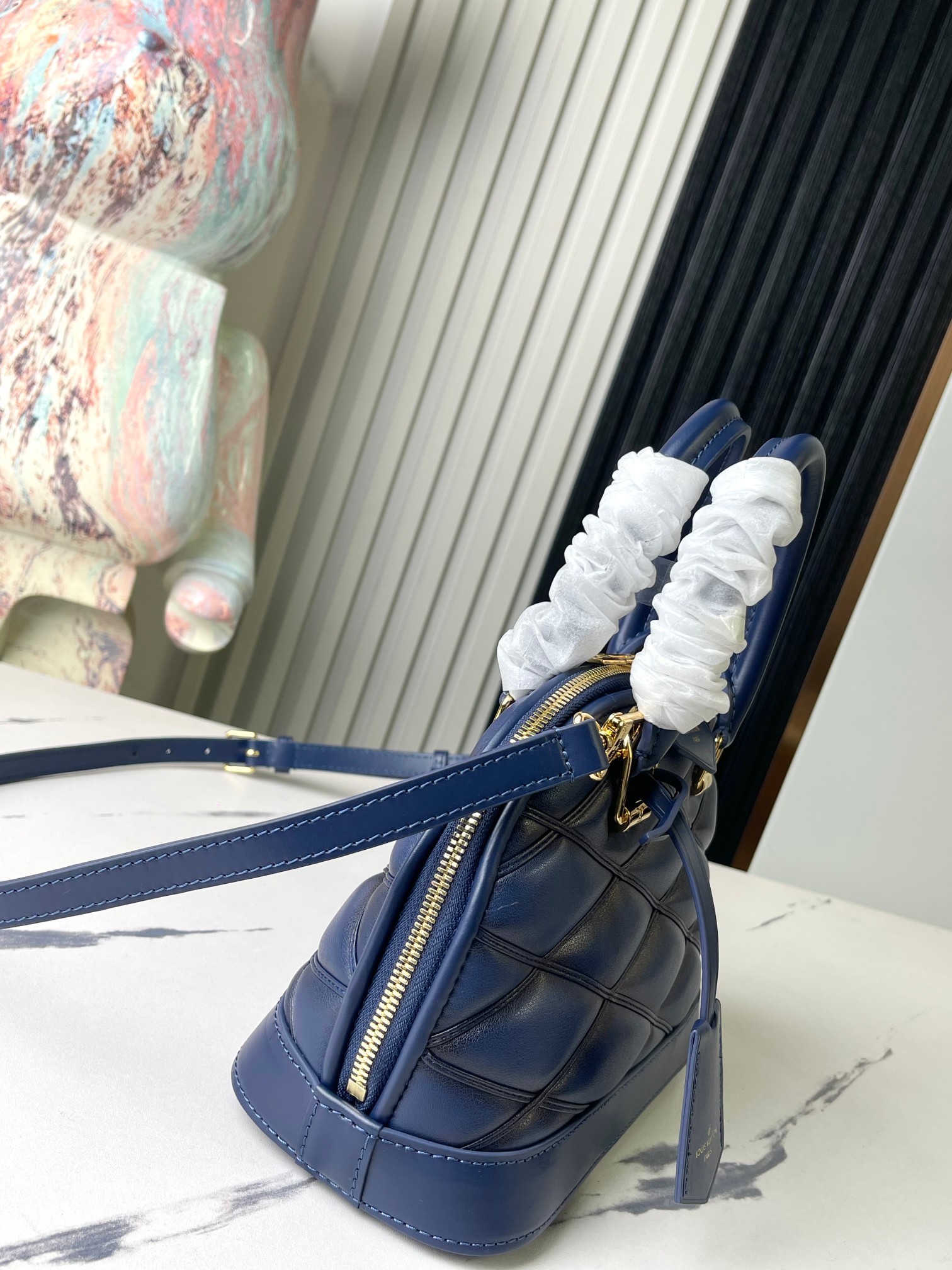 顶级原单独家实拍M23666深蓝菱格全皮贝壳包系列AlmaBB贝壳手袋NicolasGhesquière