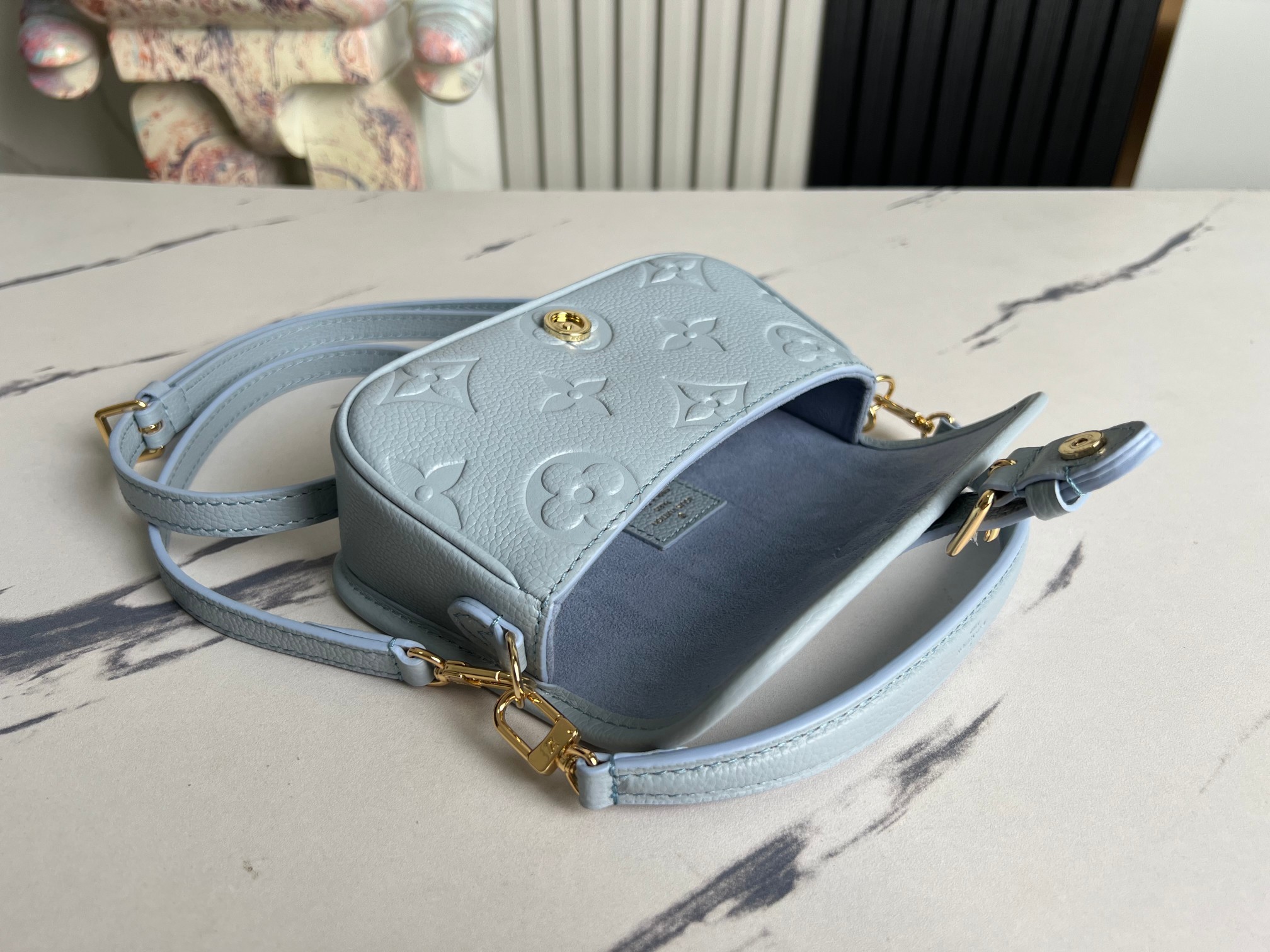 顶级原单独家实拍M83592浅蓝M83566粉色M83300灰色丝印全皮迷你法棍包系列NEWNanoDi