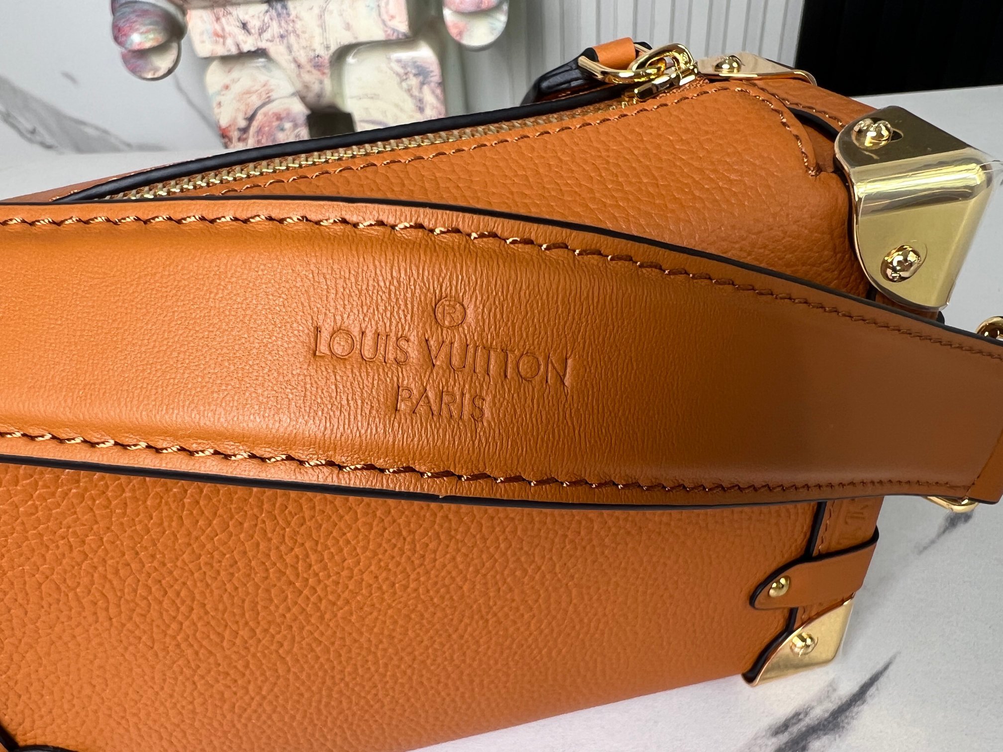 【顶级原单 独家实拍】M23818棕色 全皮软盒子系列 Side Trunk 小号手袋 M23915 灰