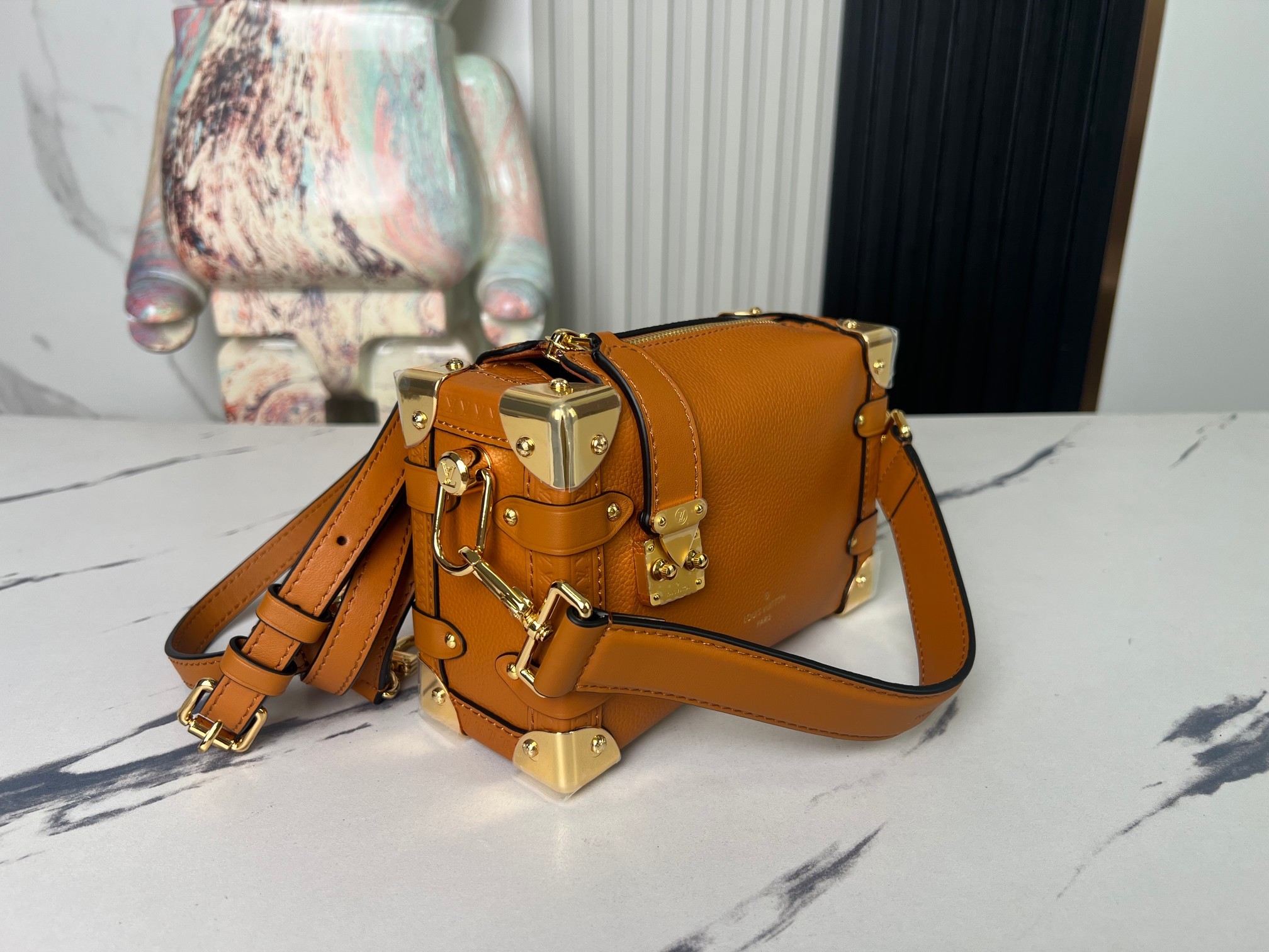 【顶级原单 独家实拍】M23818棕色 全皮软盒子系列 Side Trunk 小号手袋 M23915 灰