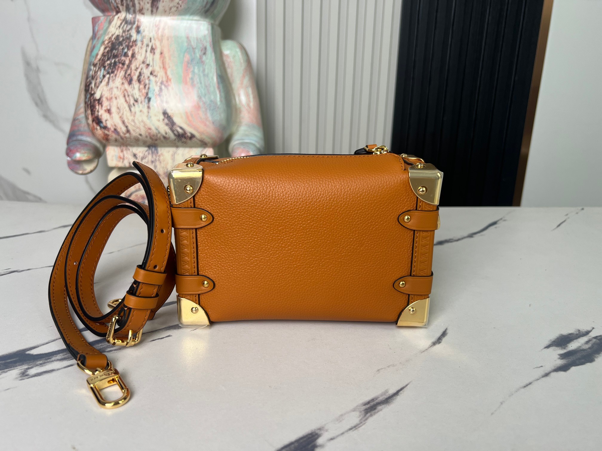 【顶级原单 独家实拍】M23818棕色 全皮软盒子系列 Side Trunk 小号手袋 M23915 灰