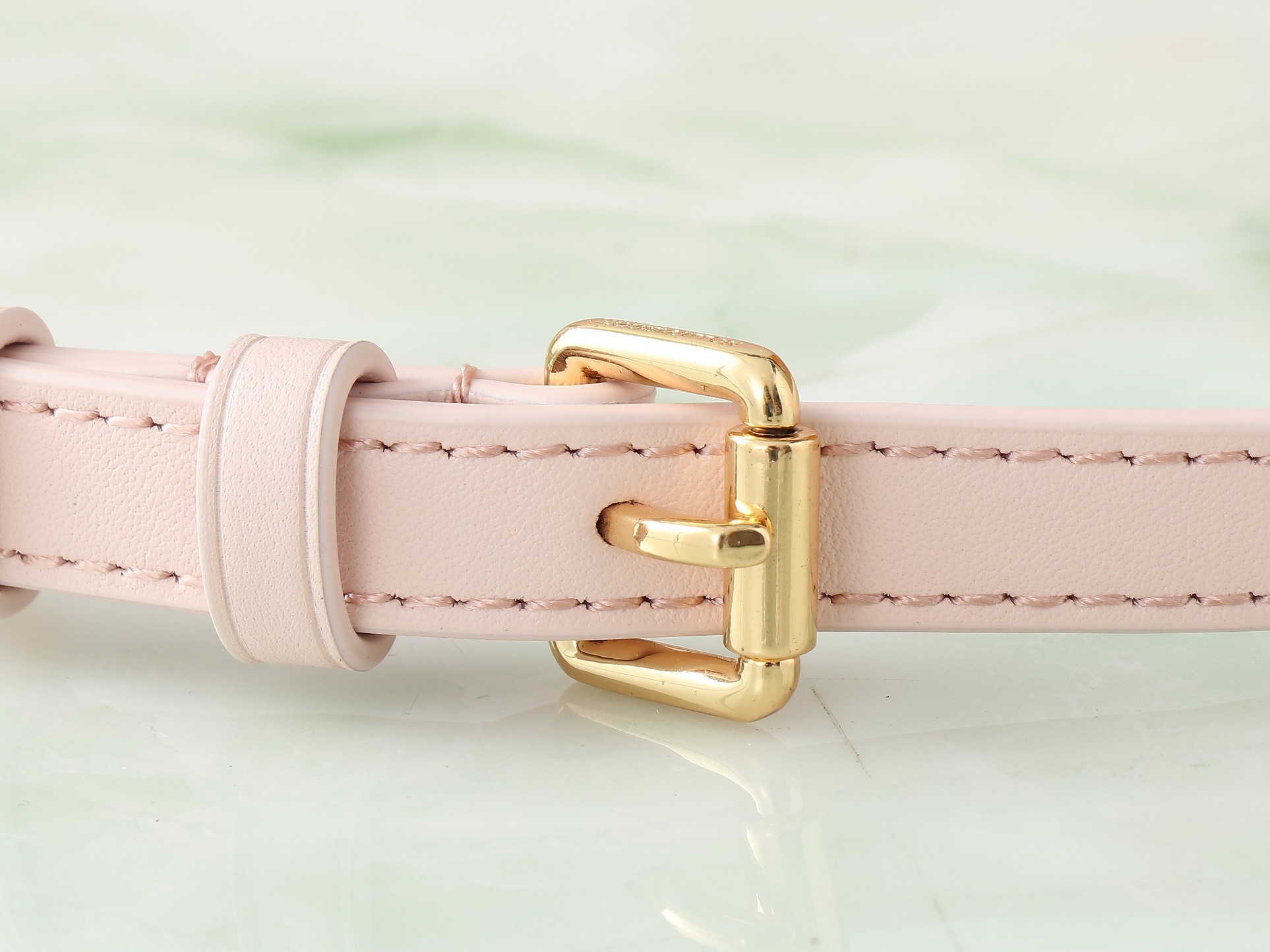 【顶级原单 独家实拍】M25071粉色 M23915 全皮软盒子系列Side Trunk 小号手袋 M2