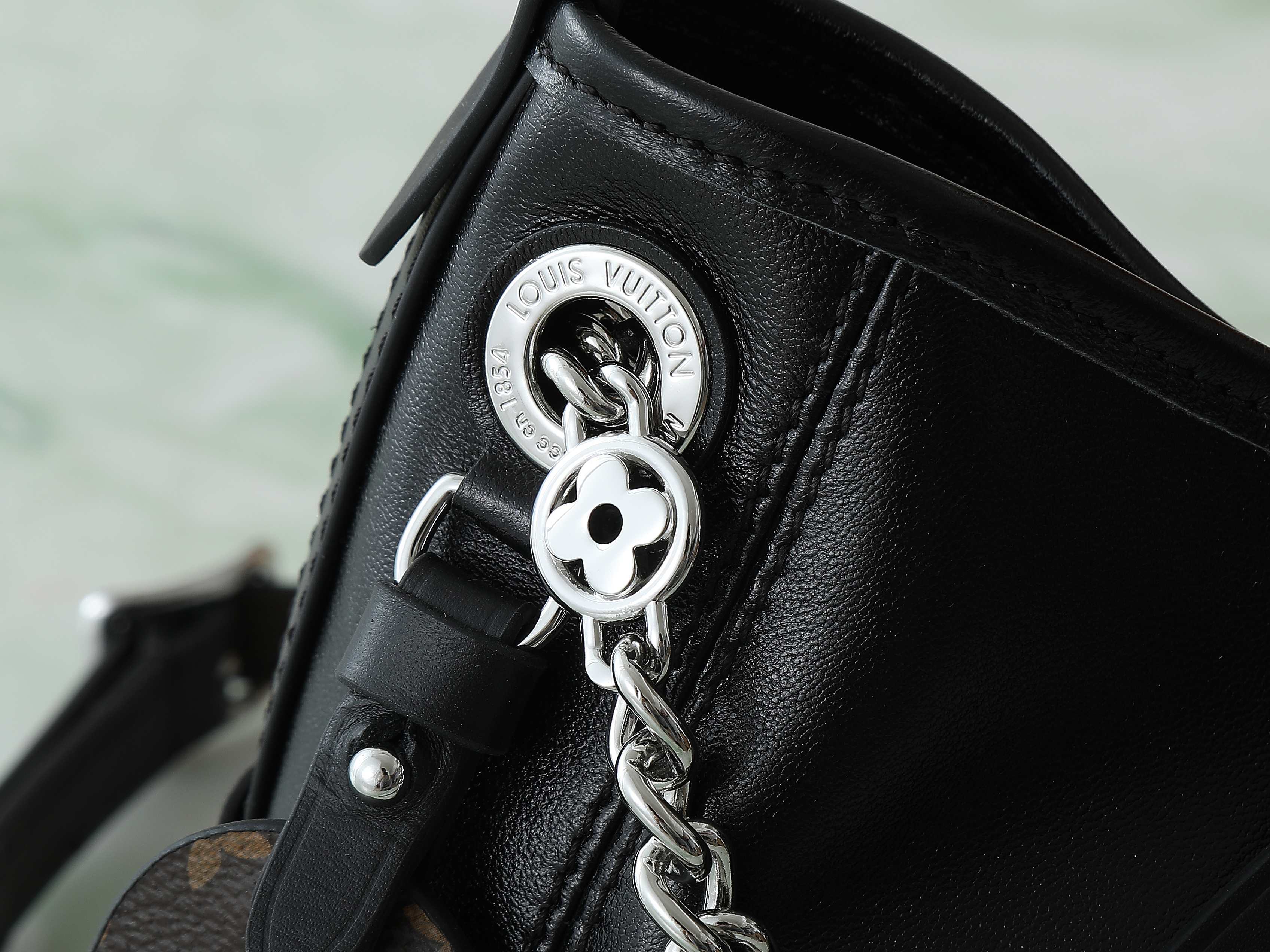 【顶级原单 独家实拍】M12888黑色全皮 购物袋系列 CARRYALL BB 手袋 本款 CarryA