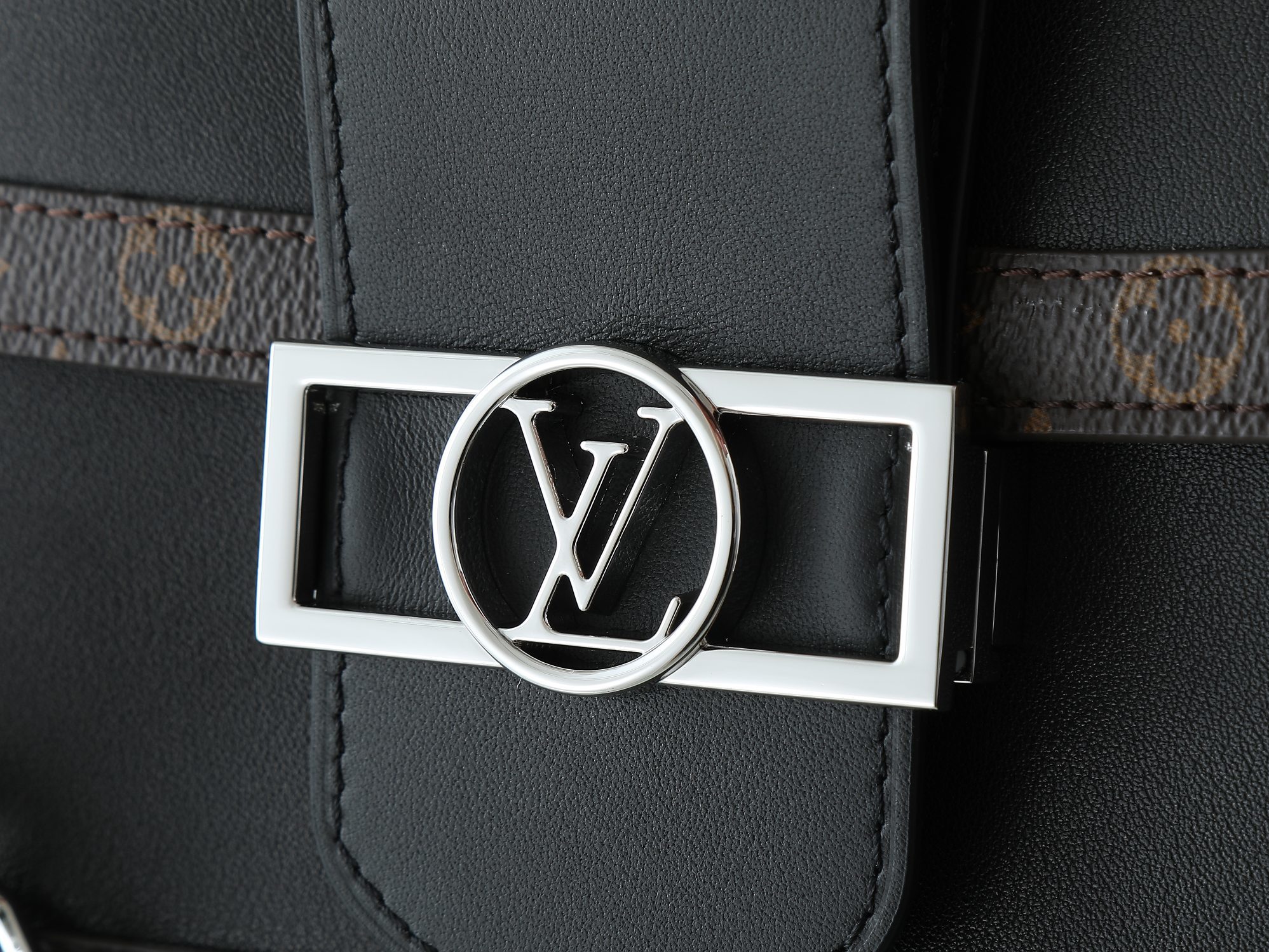 【顶级原单 独家实拍】 M13450 黑皮(达芙妮) 本款 Dauphine Soft 中号手袋为亮泽皮