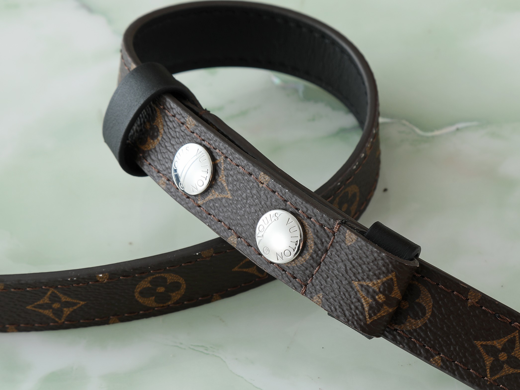 【顶级原单 独家实拍】 M13450 黑皮(达芙妮) 本款 Dauphine Soft 中号手袋为亮泽皮