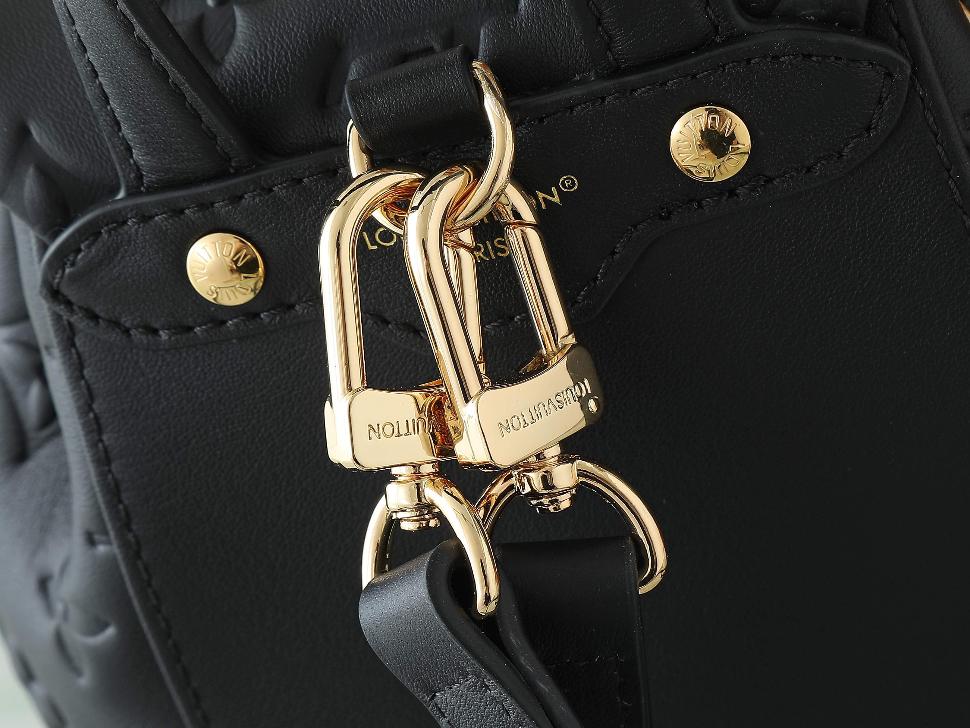 【顶级原单 独家实拍】M13387黑色 全皮压花双肩包 COUSSIN BACKPACK 迷你手袋 M1