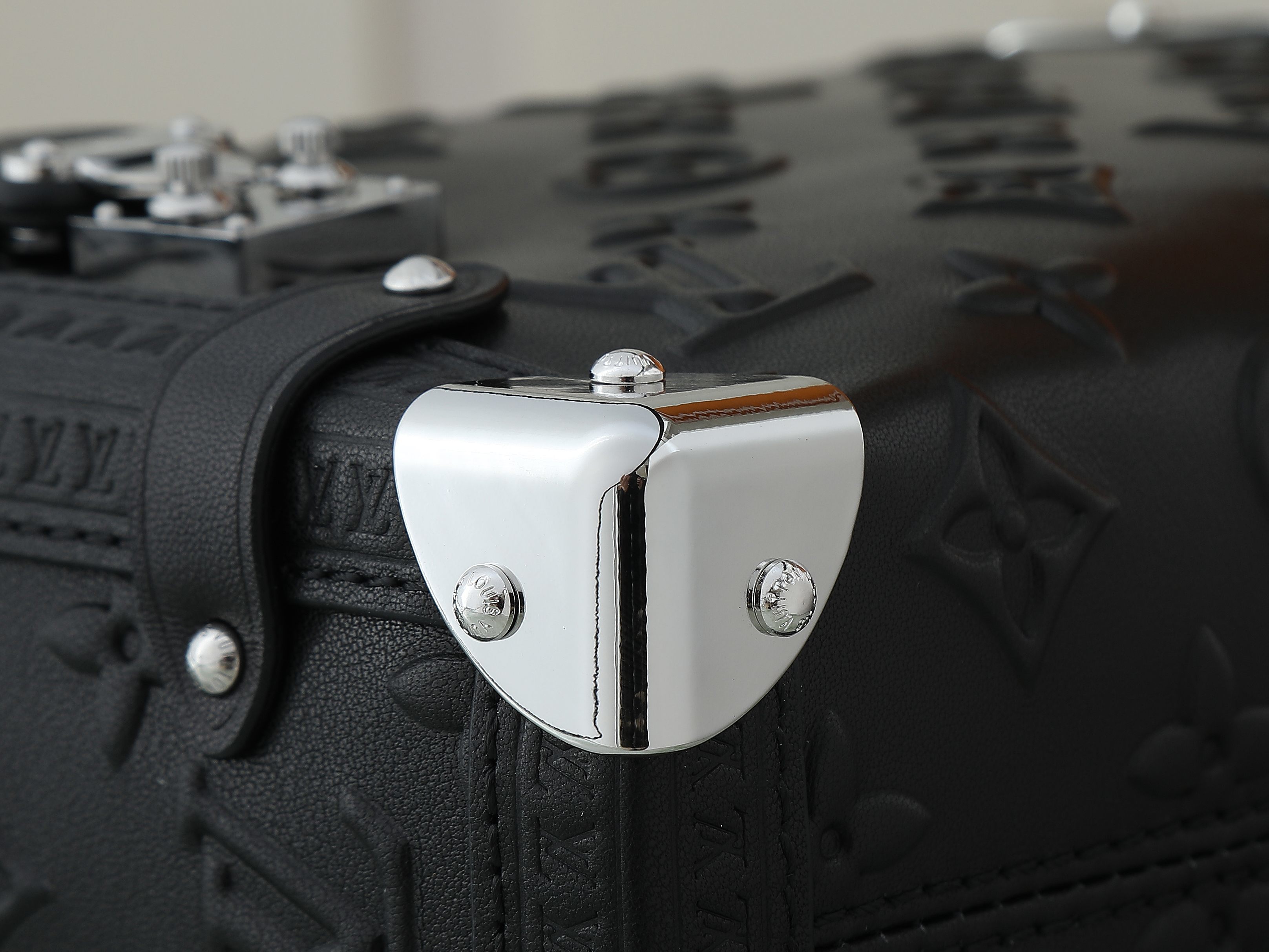 【顶级原单 独家实拍】M14572黑色全皮 软盒子包箱子 Petite Malle 手袋 Nicolas