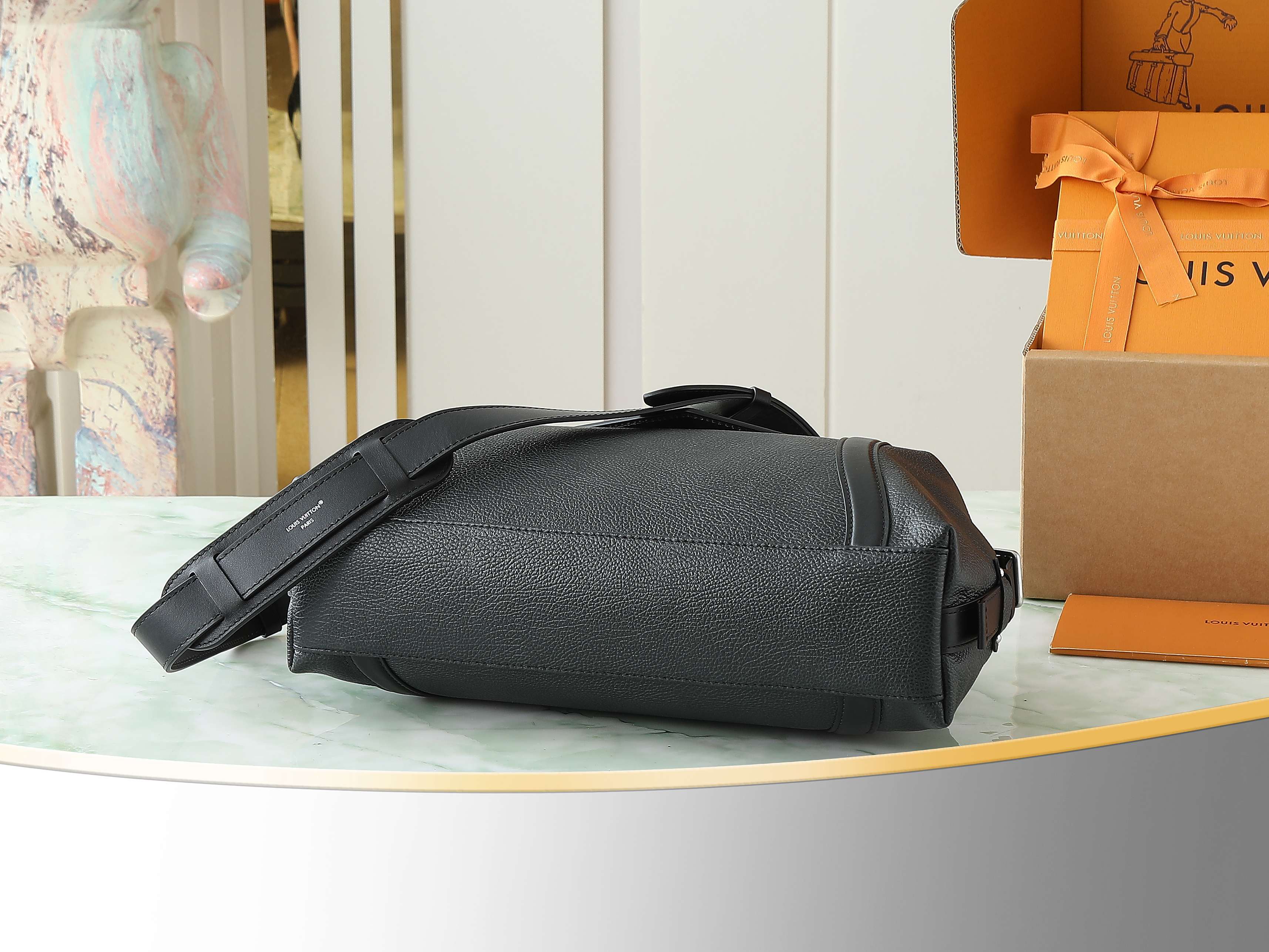 【顶级原单 独家实拍】M14700黑色 全皮机车包 LV Biker中号手袋 机车包 M14702灰蓝色