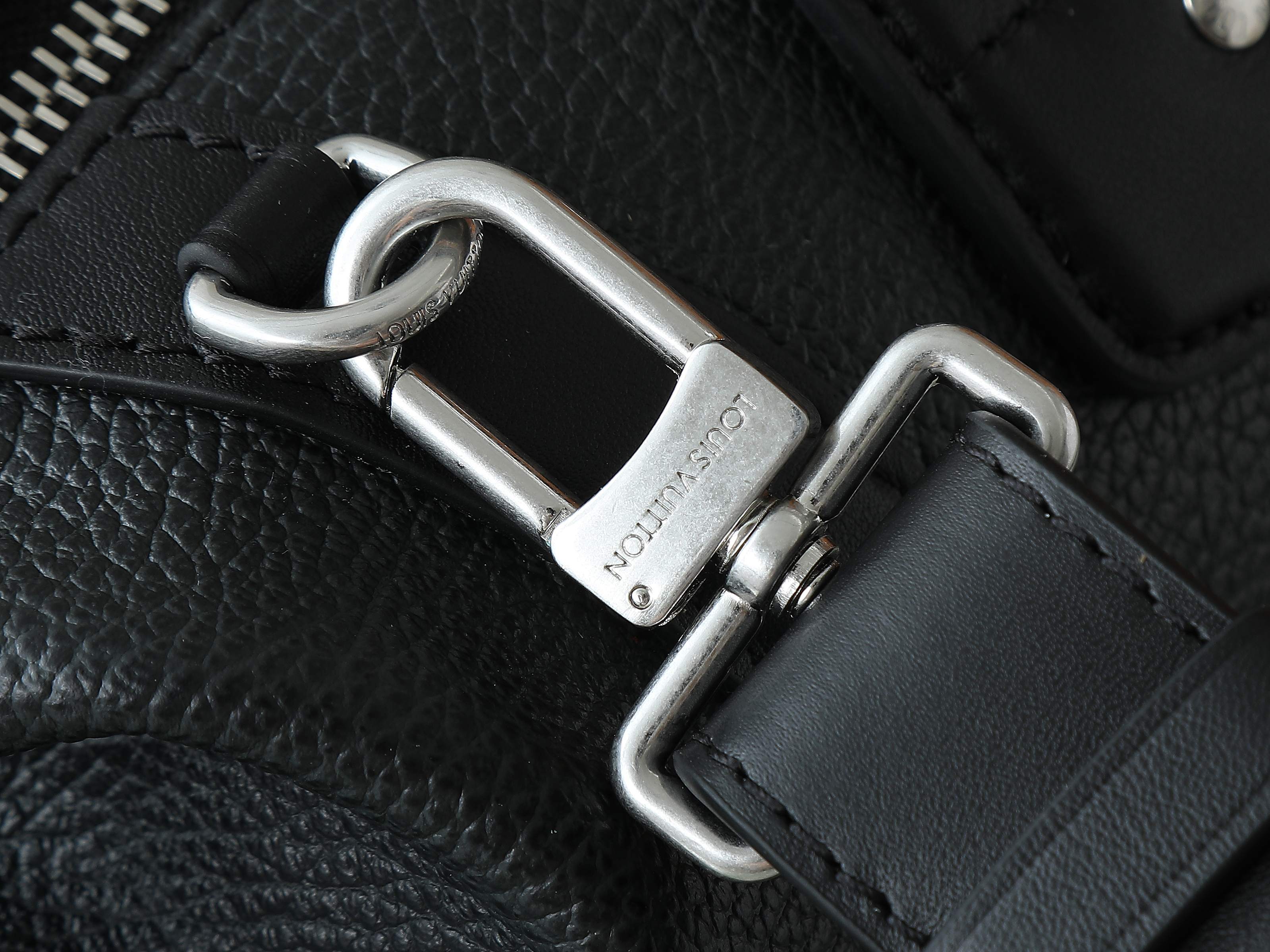 【顶级原单 独家实拍】M14700黑色 全皮机车包 LV Biker中号手袋 机车包 M14702灰蓝色