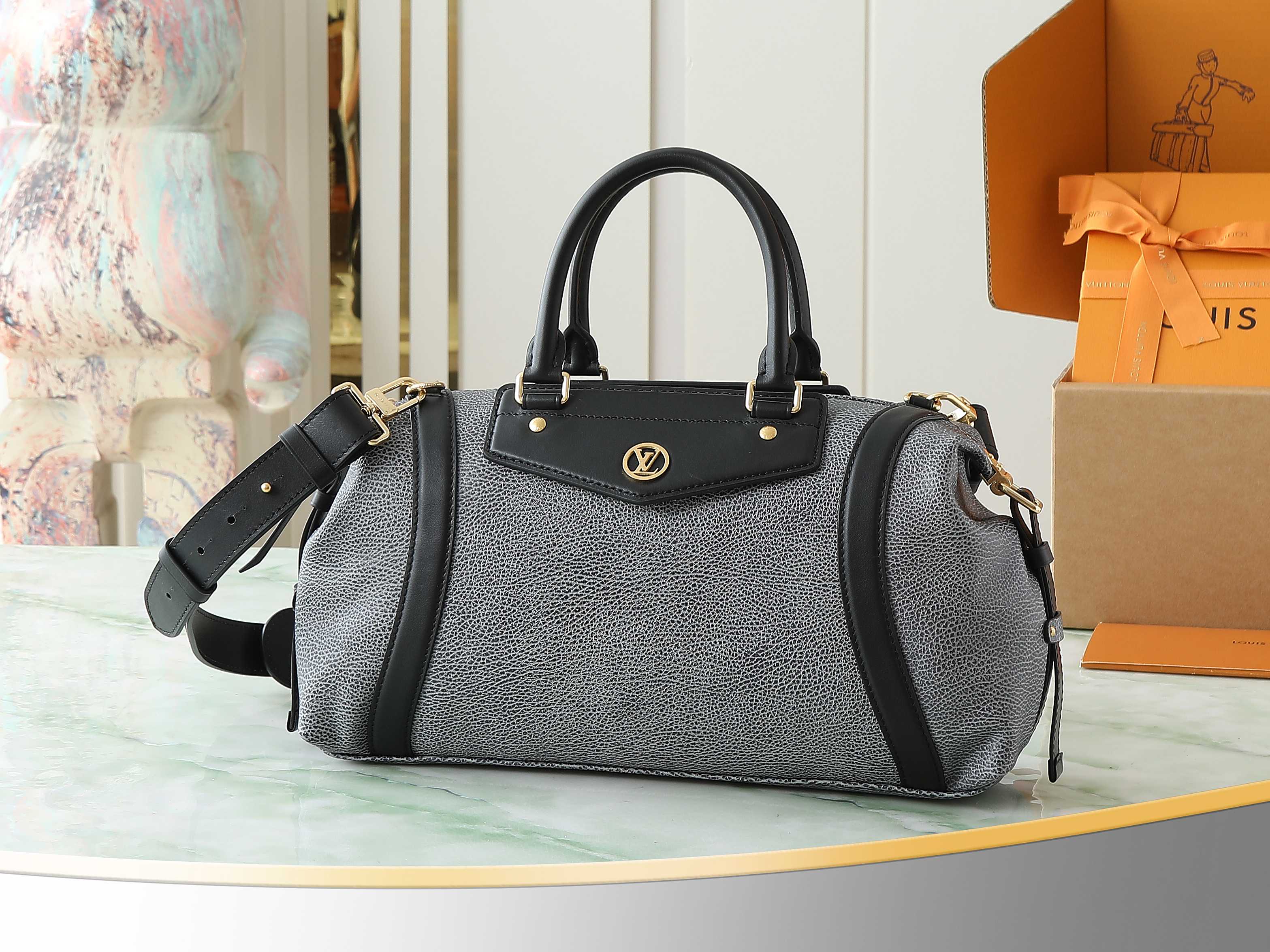 【顶级原单 独家实拍】M14702灰蓝色 全皮机车包 LV Biker中号手袋 机车包 M14702灰蓝