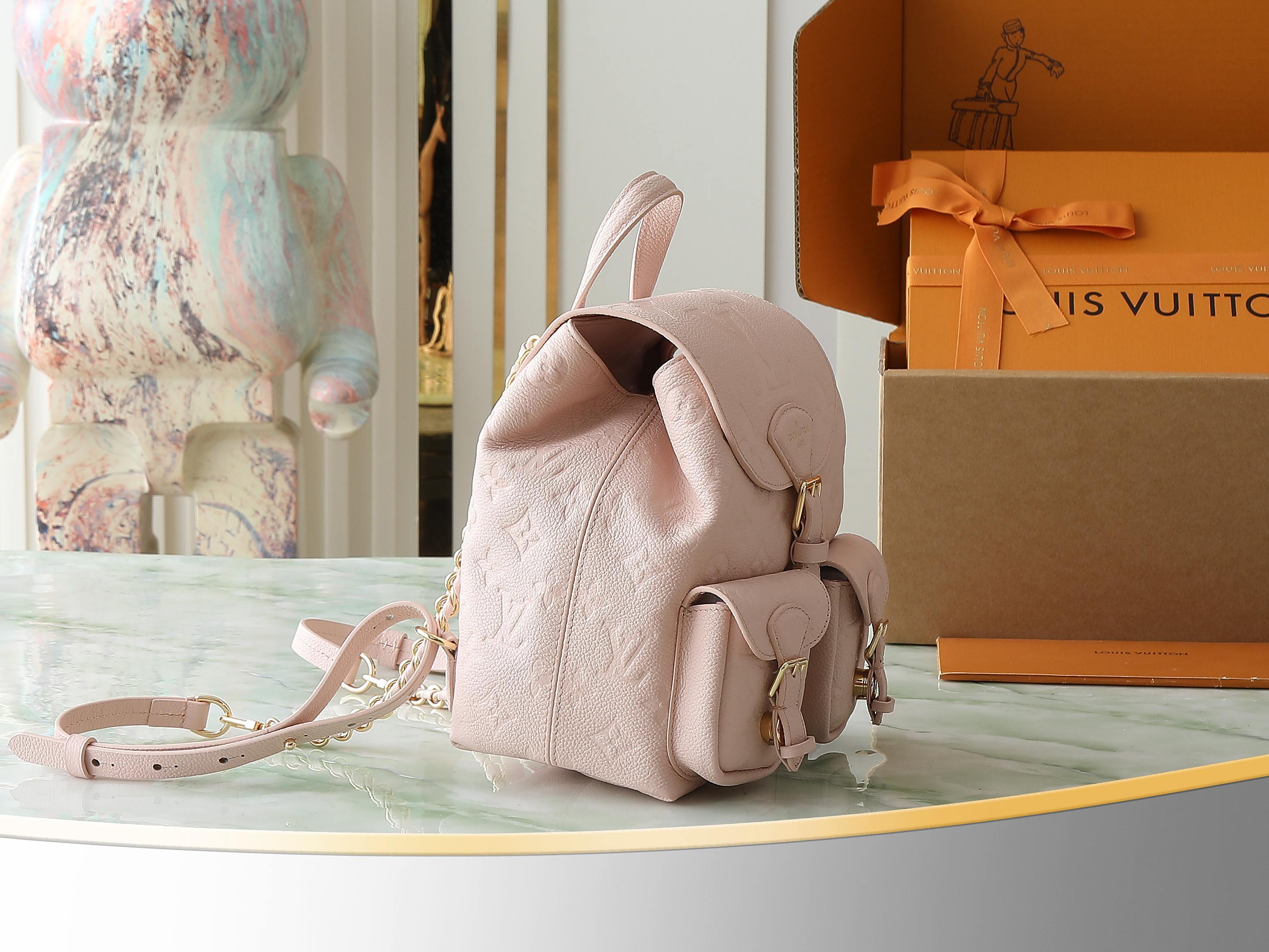 【顶级原单 独家实拍】M47074粉色 M47106白色 M47072黑色 全皮压花双肩包系列 BACK