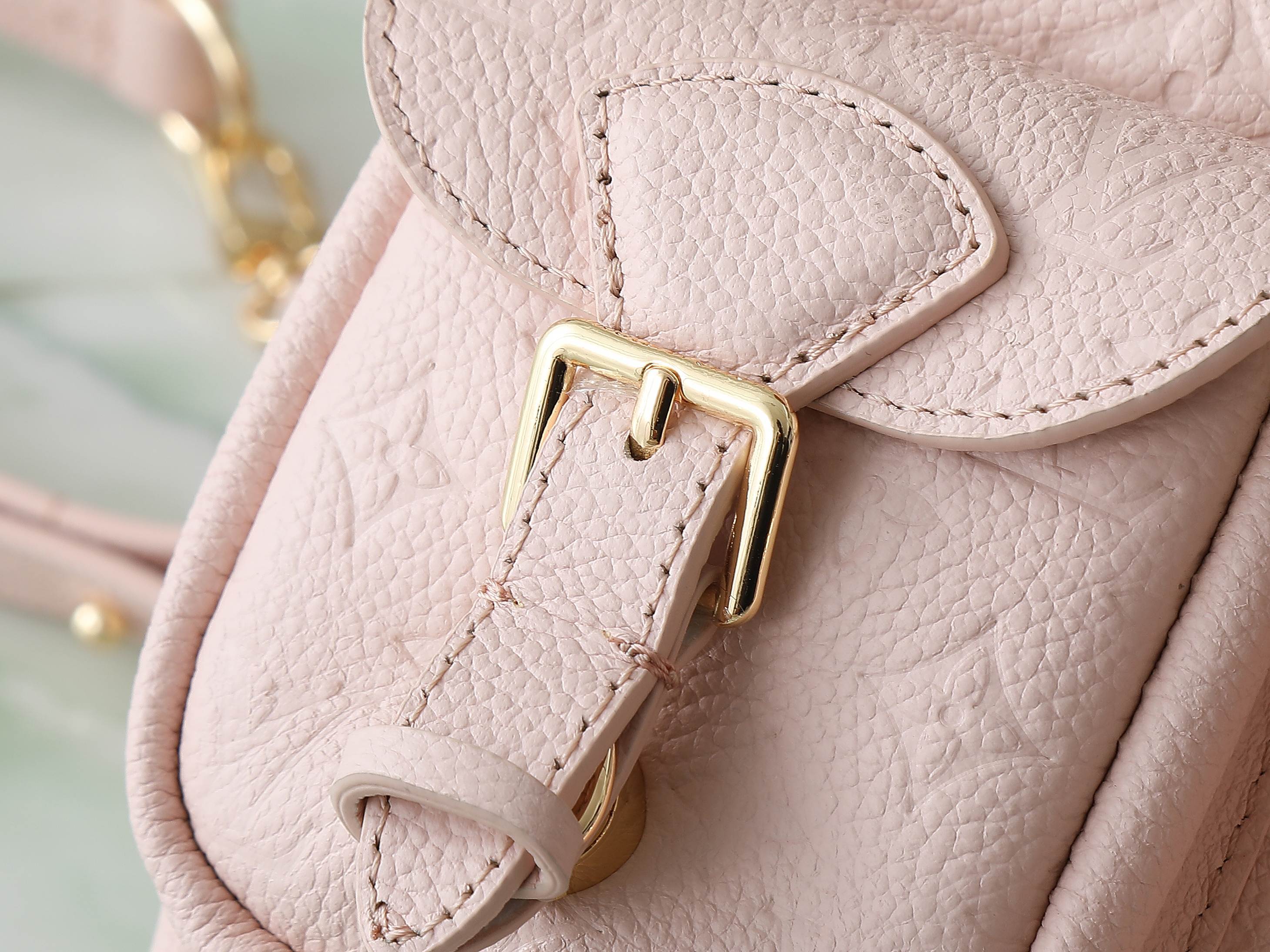 【顶级原单 独家实拍】M47074粉色 M47106白色 M47072黑色 全皮压花双肩包系列 BACK