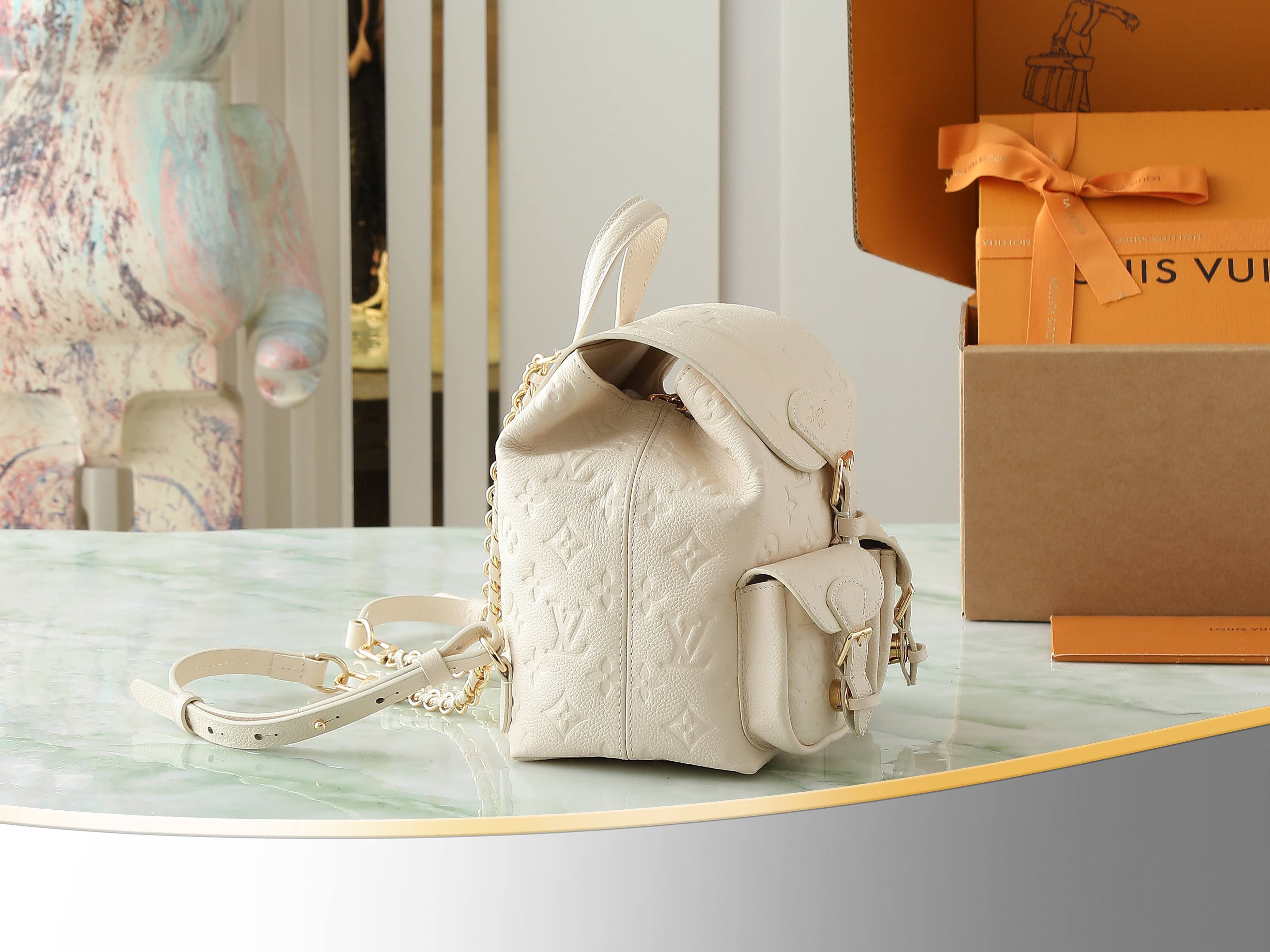 【顶级原单 独家实拍】M47106白色 M47072黑色 M47074粉色 全皮压花双肩包系列 BACK