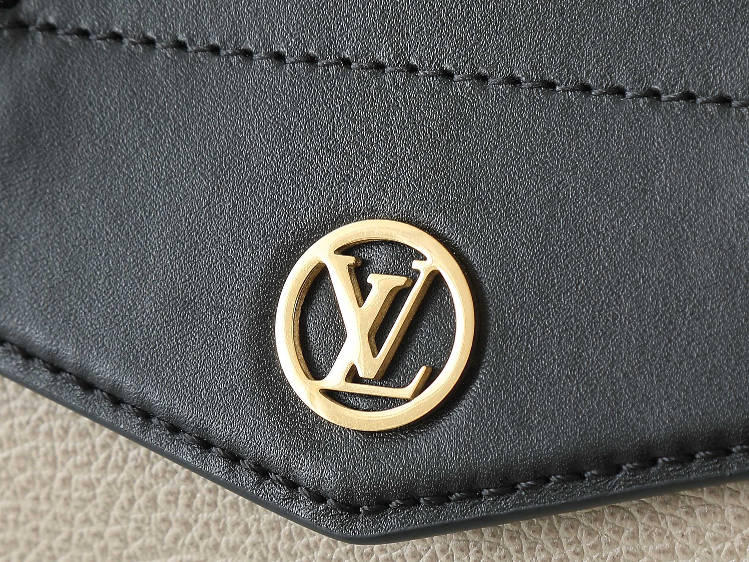 【顶级原单 独家实拍】M14721灰褐色 全皮机车包 LV Biker中号手袋 机车包 M14702灰蓝