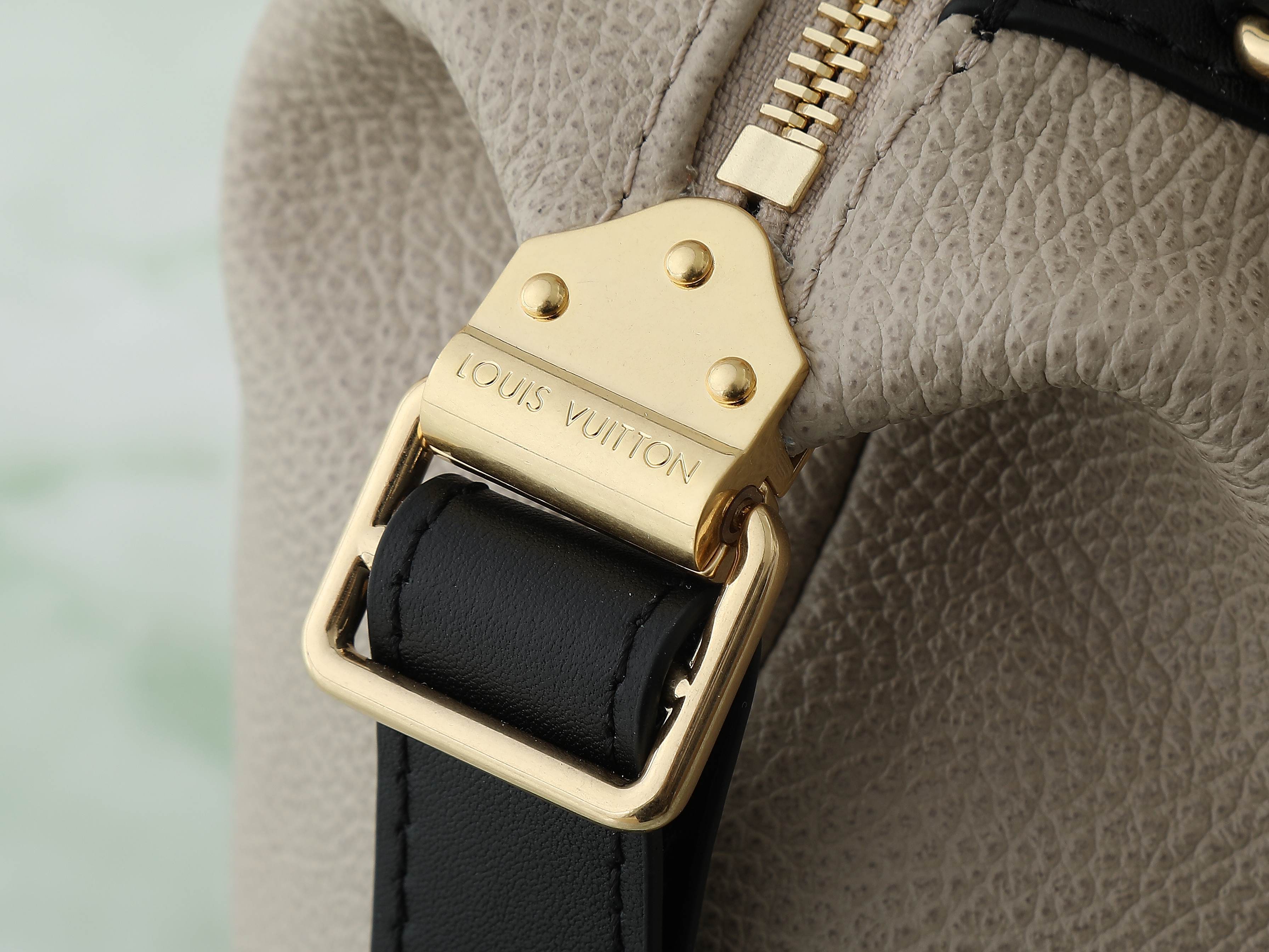 【顶级原单 独家实拍】M14721灰褐色 全皮机车包 LV Biker中号手袋 机车包 M14702灰蓝