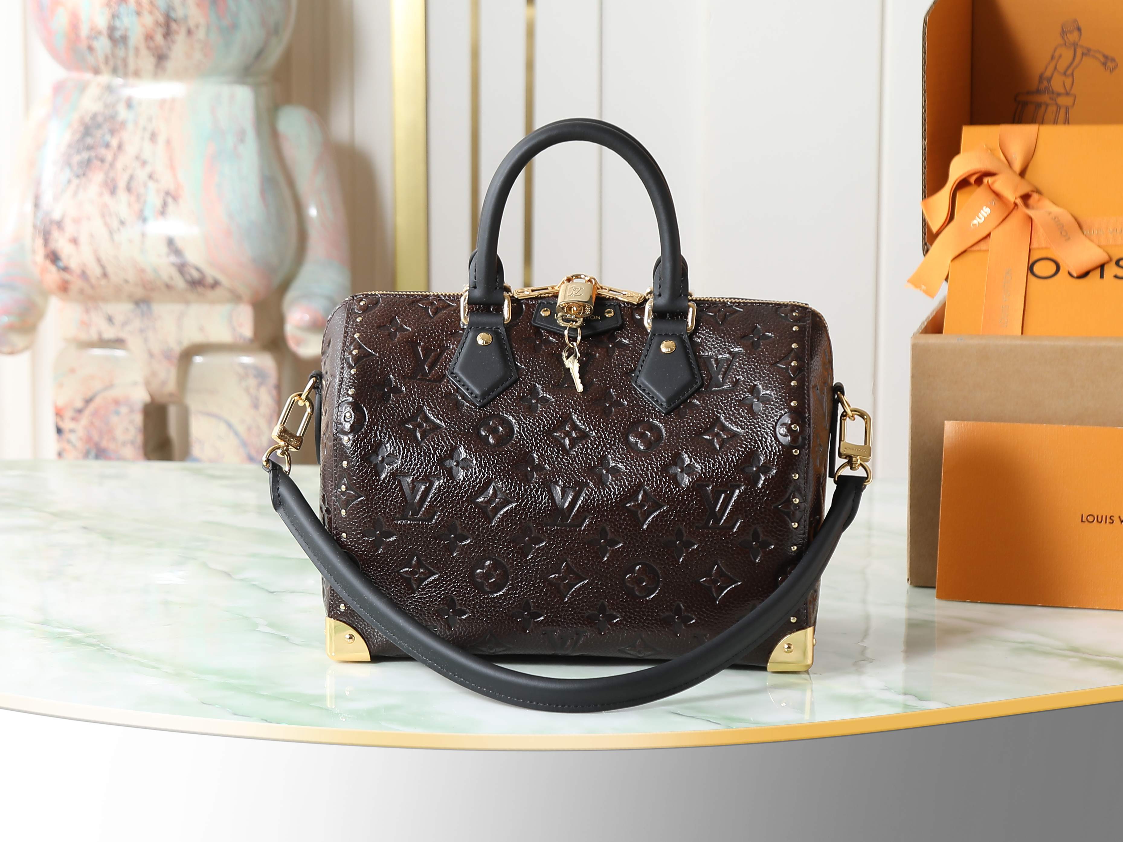 P720 [Pedido original superior, toma real exclusiva] M26392 Borgoña Este estilo, el bolso Speedy Trunk 25 reinterpreta …