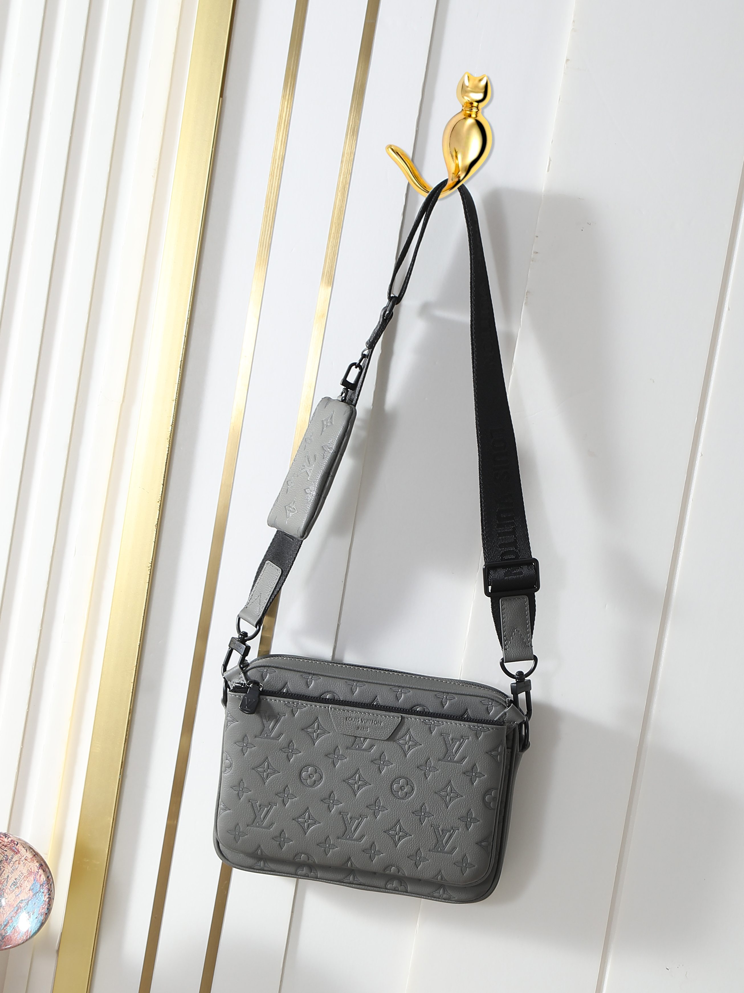 M27185 Conjunto de bolso de tres piezas para hombre totalmente de cuero gris Bolso bandolera Trio Messenger