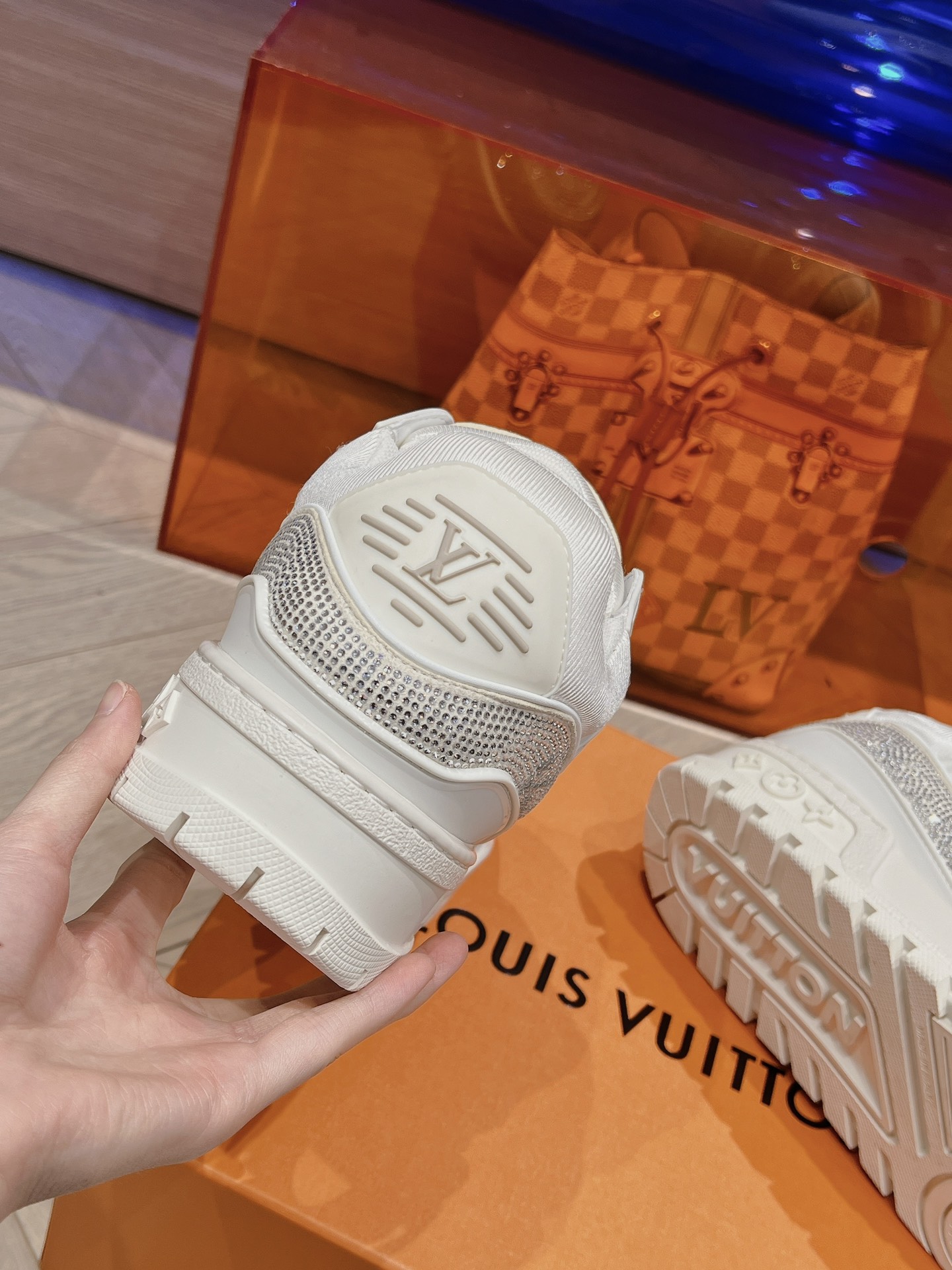 Louis Vuitton Louis Vuitton 版