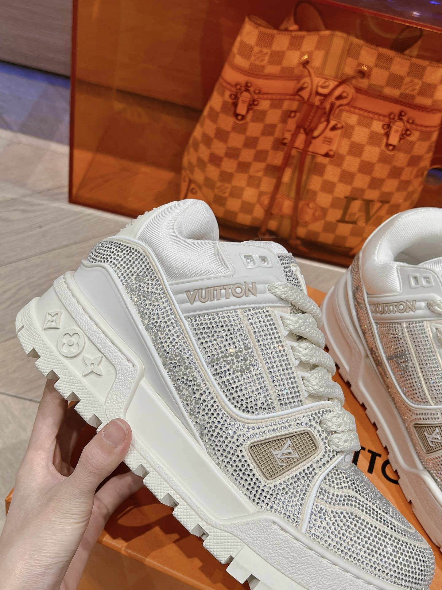 Louis Vuitton Louis Vuitton 版