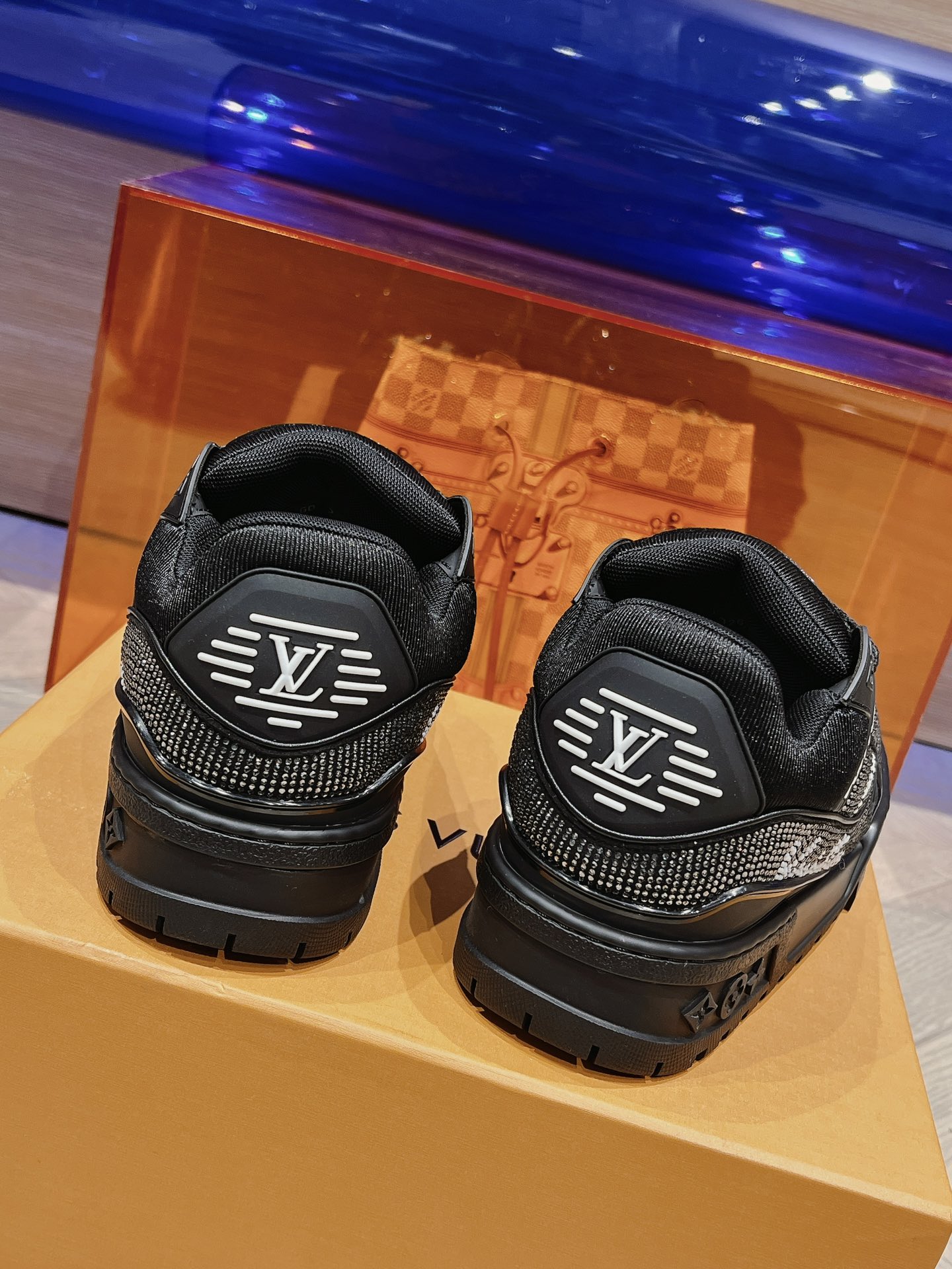Louis Vuitton Louis Vuitton 版