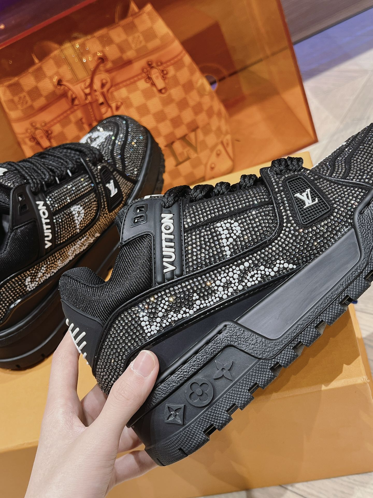 Louis Vuitton Louis Vuitton 版
